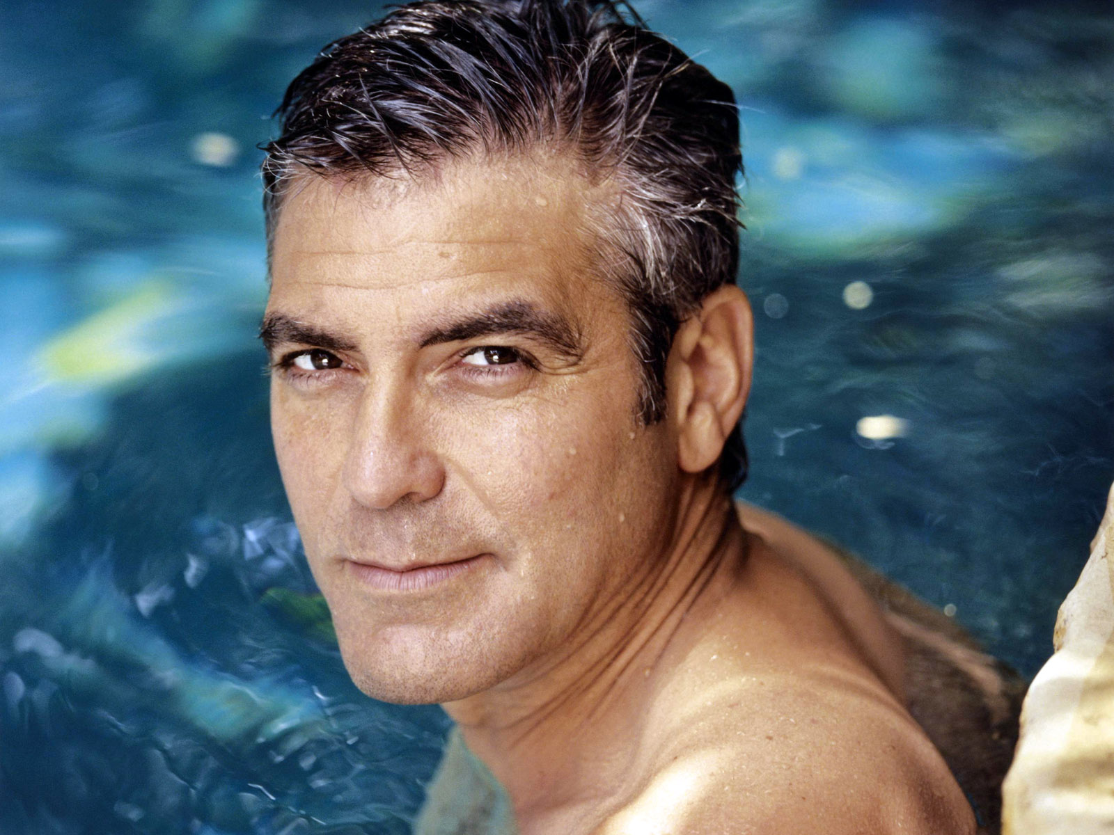 George Clooney 1600x1200