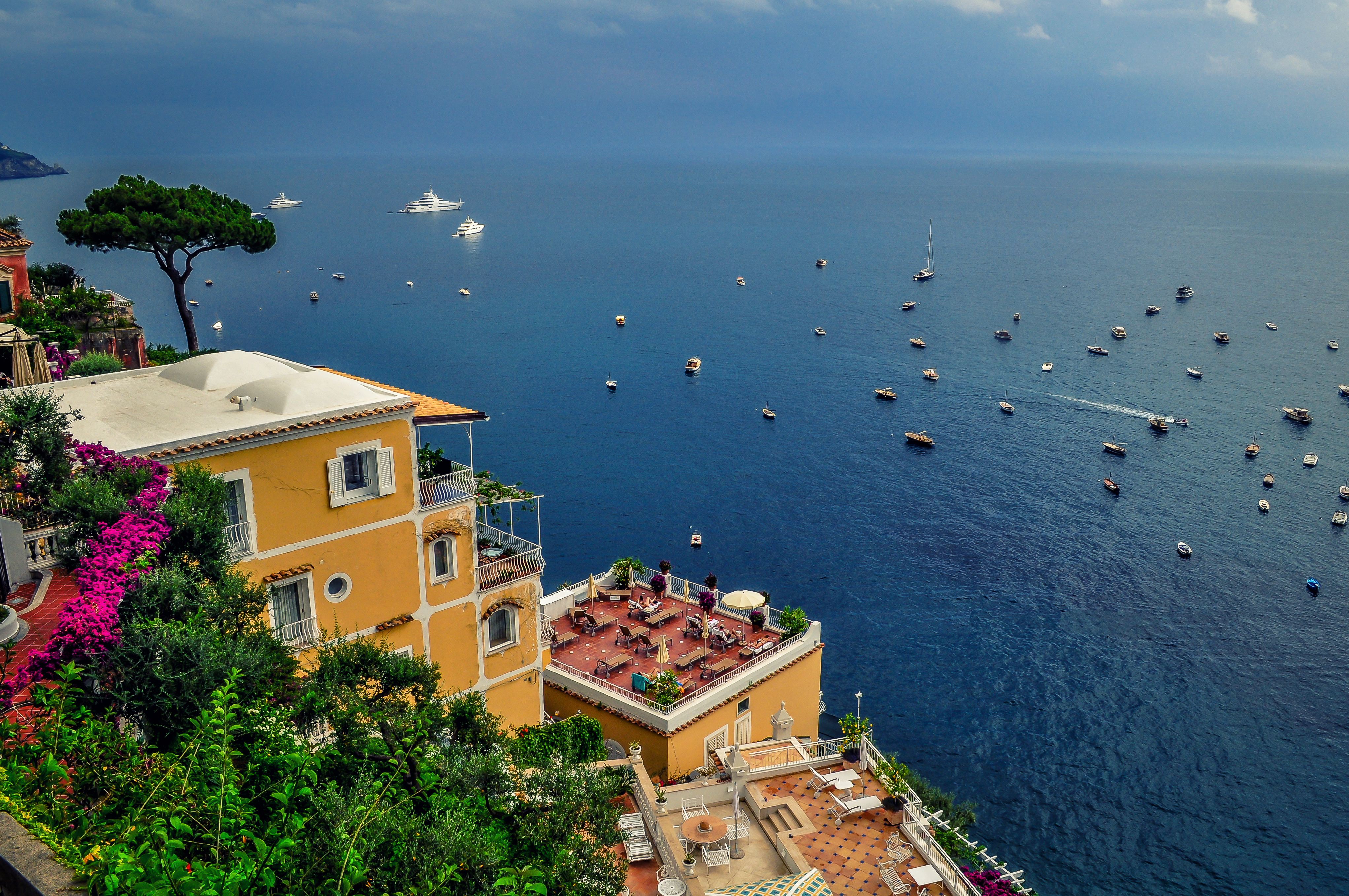 Amalfi Italy Sea Boat Horizon Coastline 4086x2714