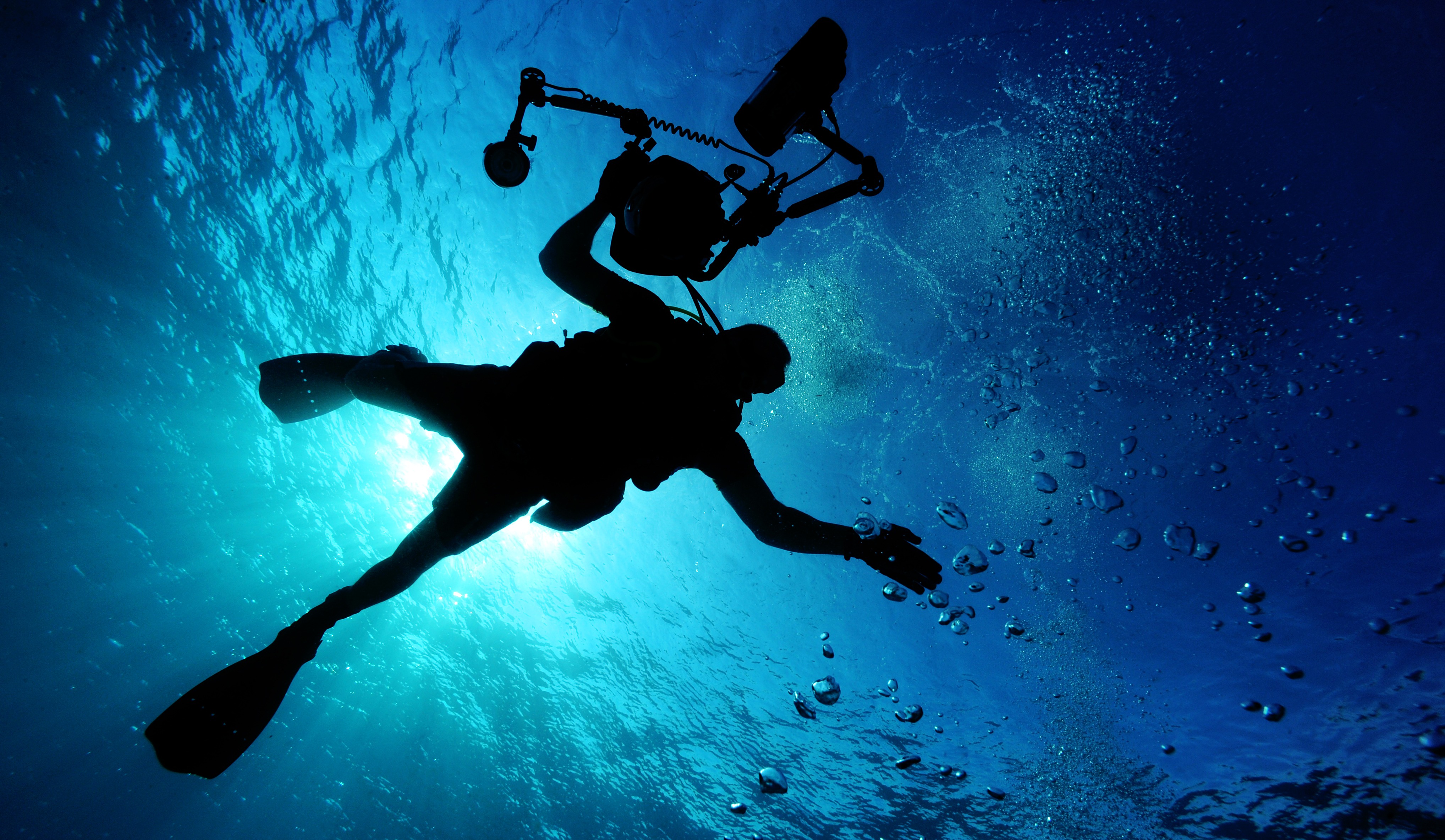 Ocean Underwater Diver Light Camera Scuba Diver 4072x2368