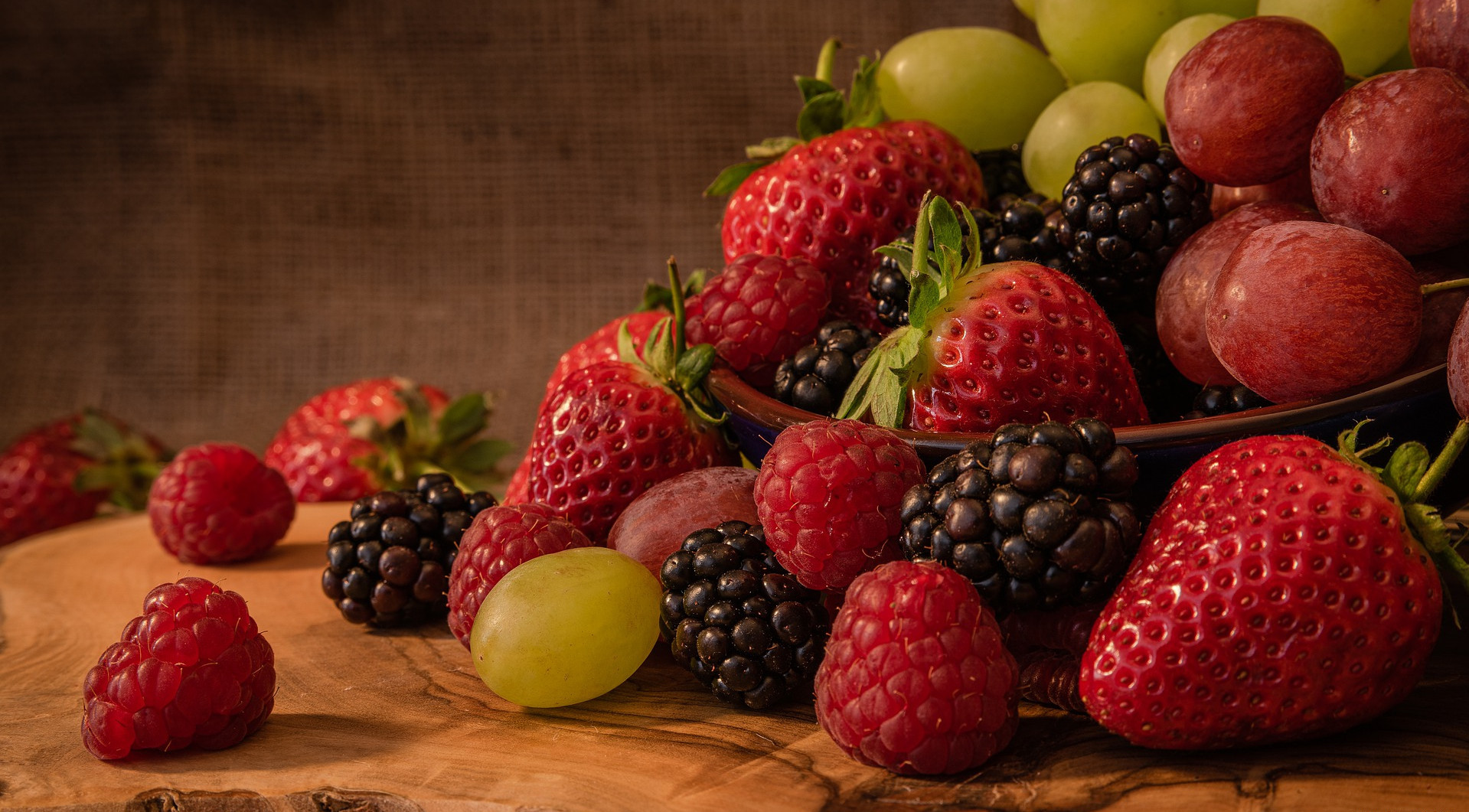 Colorful Food Fruit Berries Blackberries Strawberries Raspberries 1919x1061
