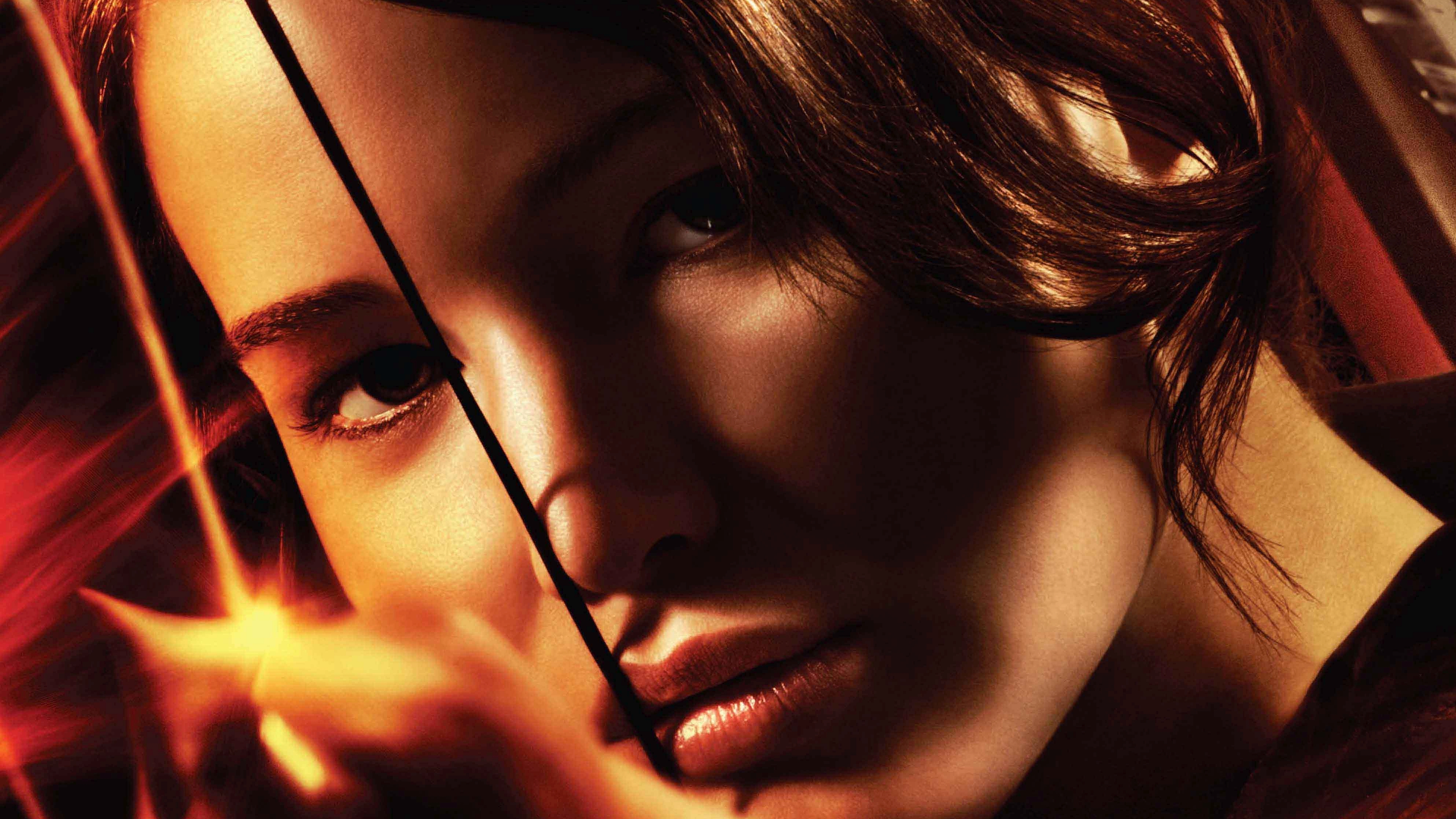 Jennifer Lawrence Katniss Everdeen Close Up 4000x2250