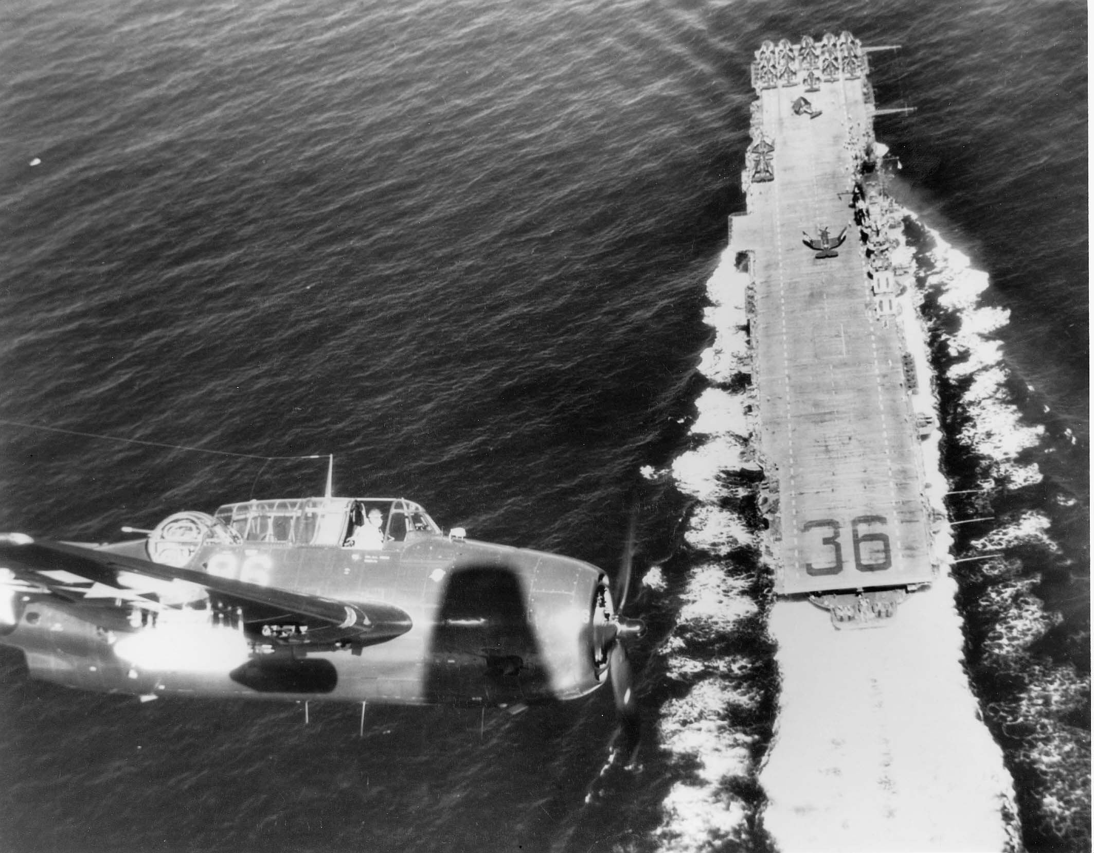 Aircraft Carrier Uss Antietam Cv 36 2127x1658