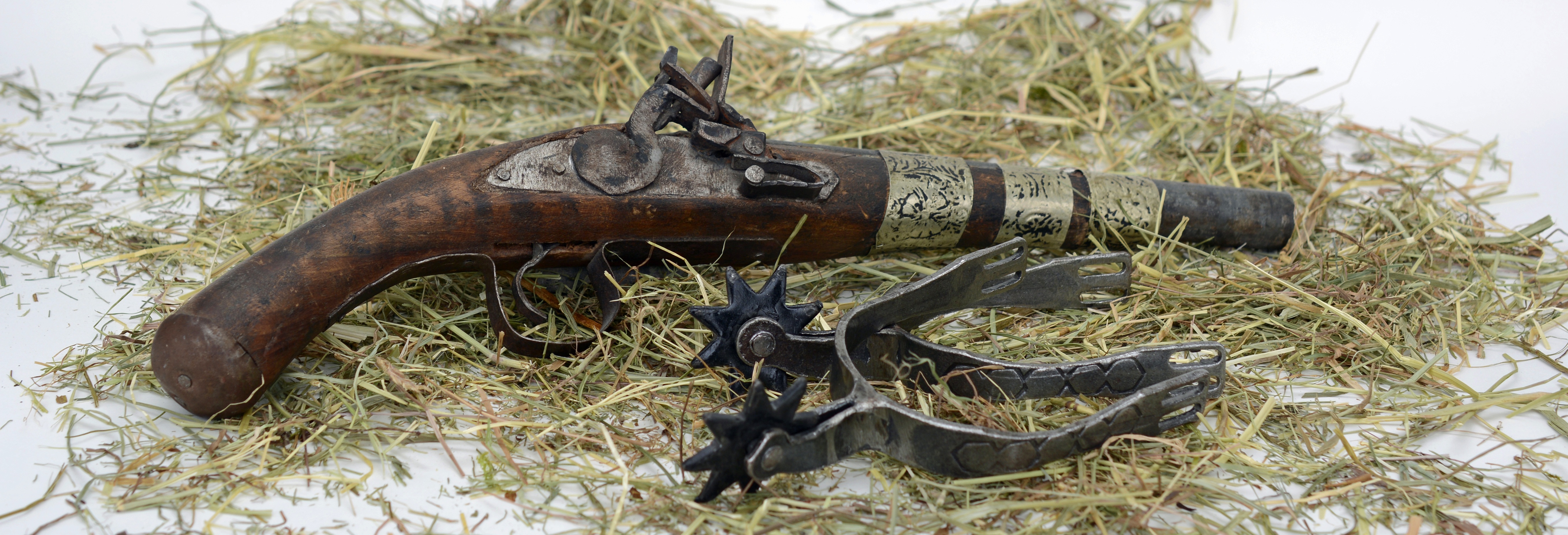 Antique Pistol Old Gun Weapon Vintage 5427x1853