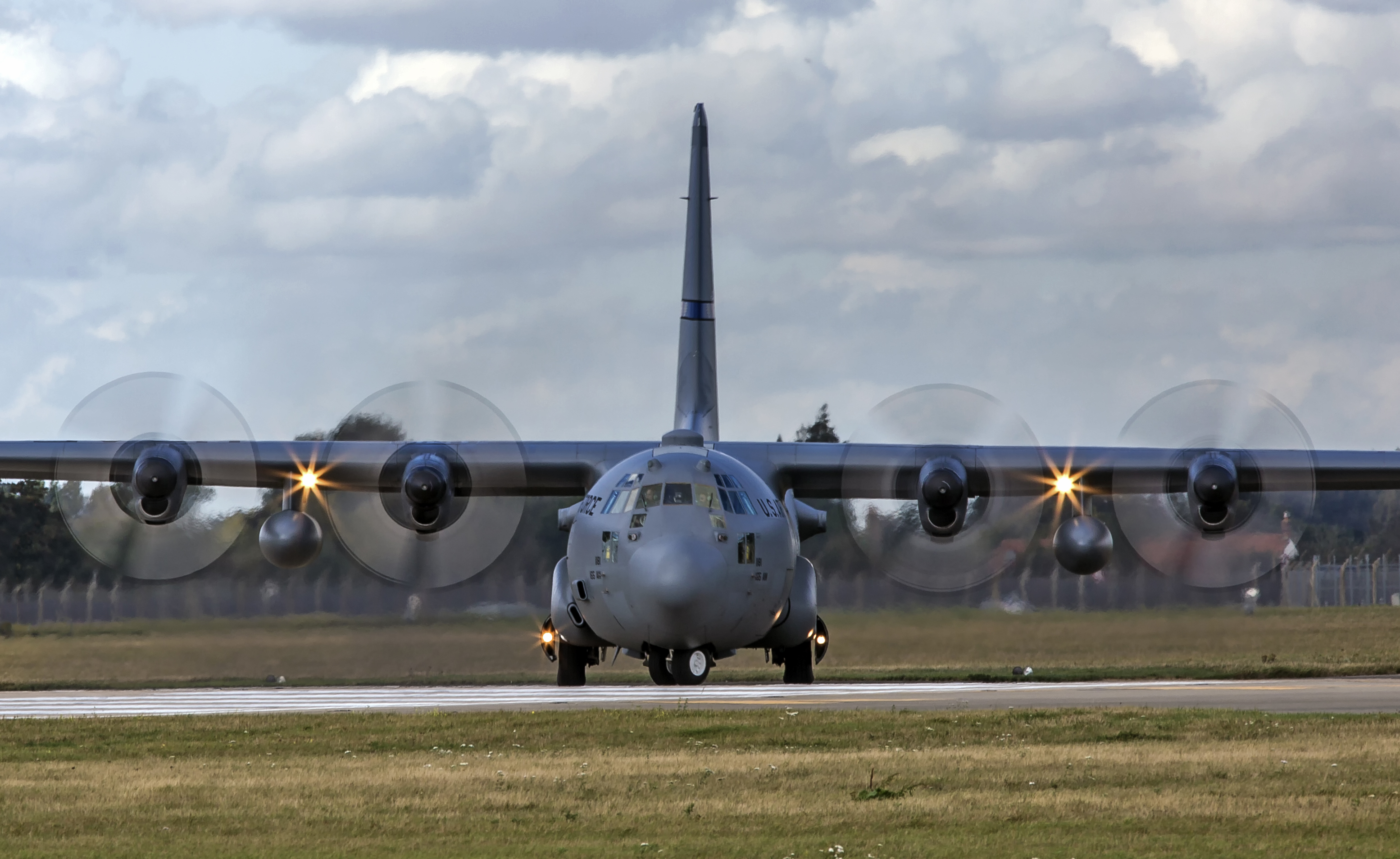 Lockheed C 130 Hercules Aircraft Warplane Transport Aircraft 3108x1908