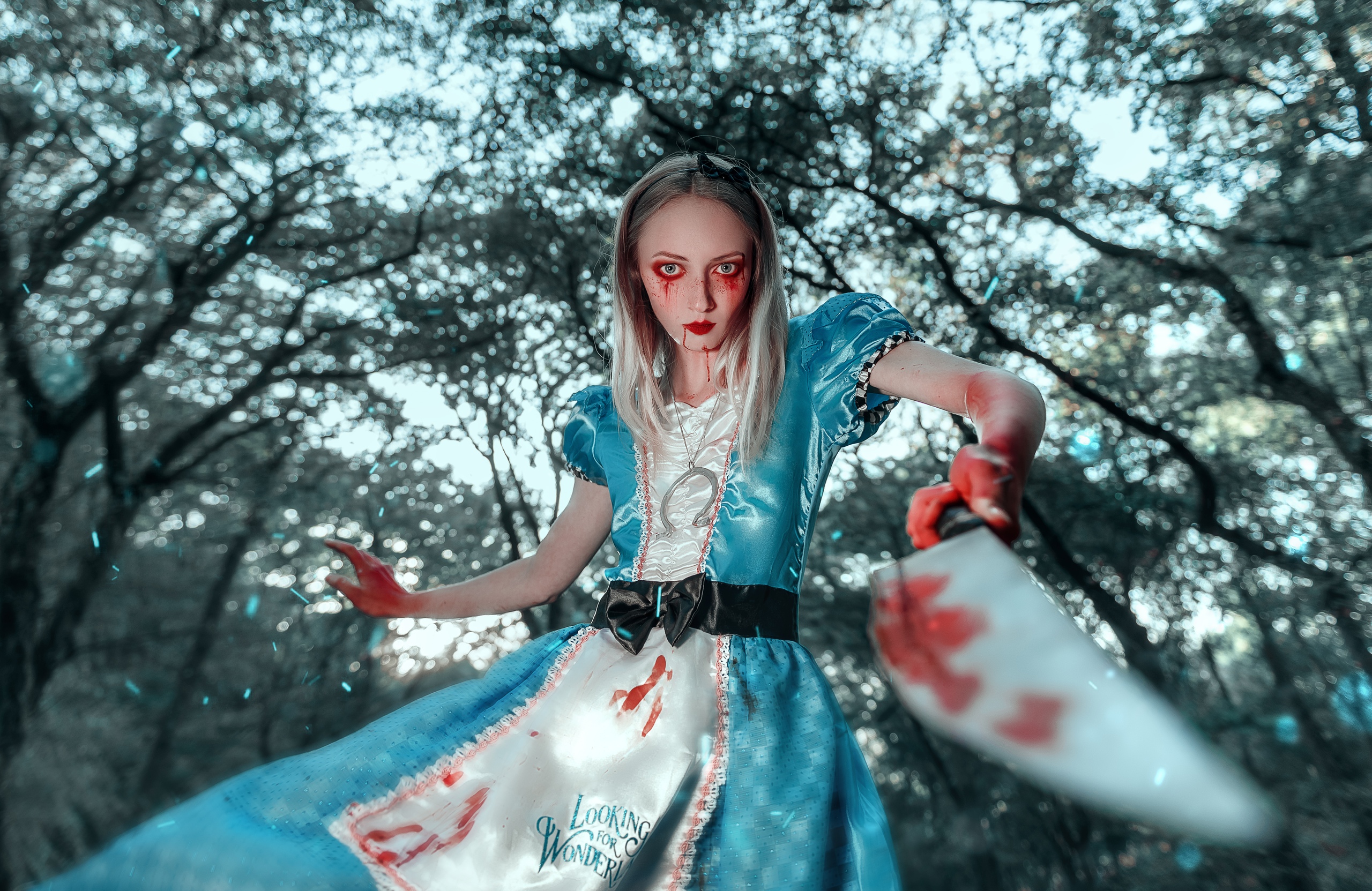 Fantasy Girl Knife Women Model Trees Women Outdoors Alice Cosplay 2560x1663
