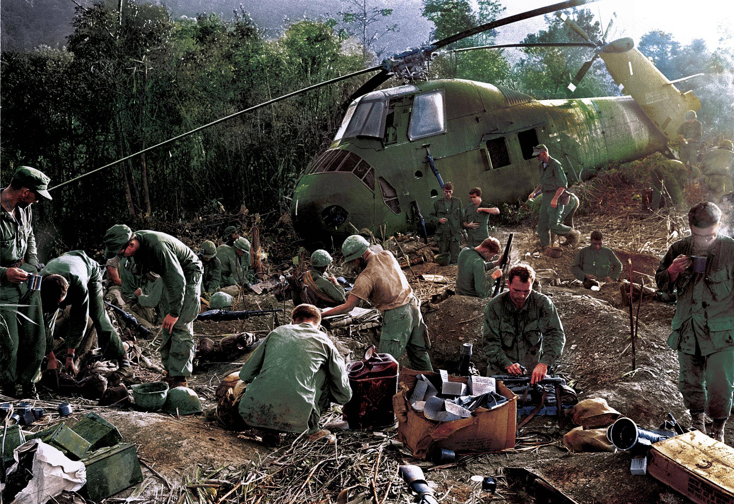 Military Vietnam War 2400x1650