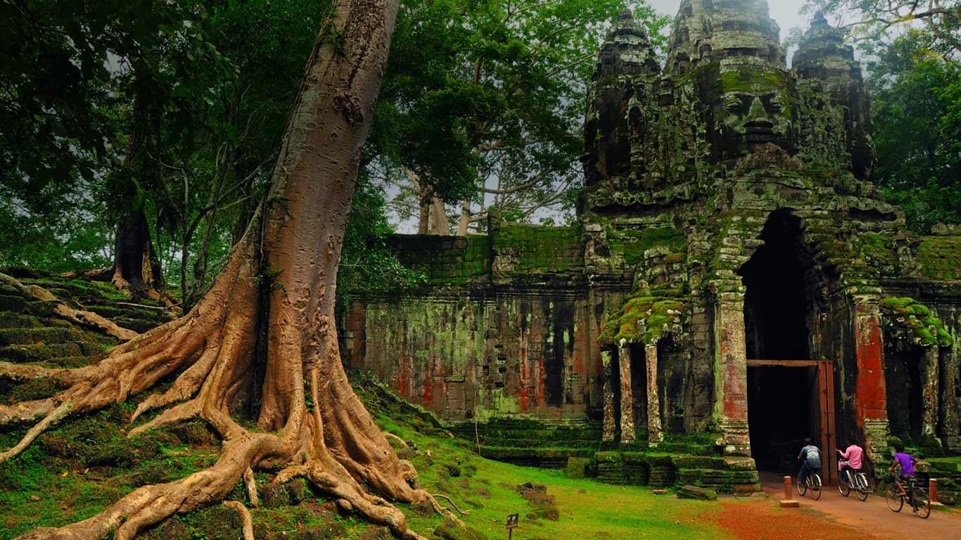 Cambodia Angkor Thom 1366x768