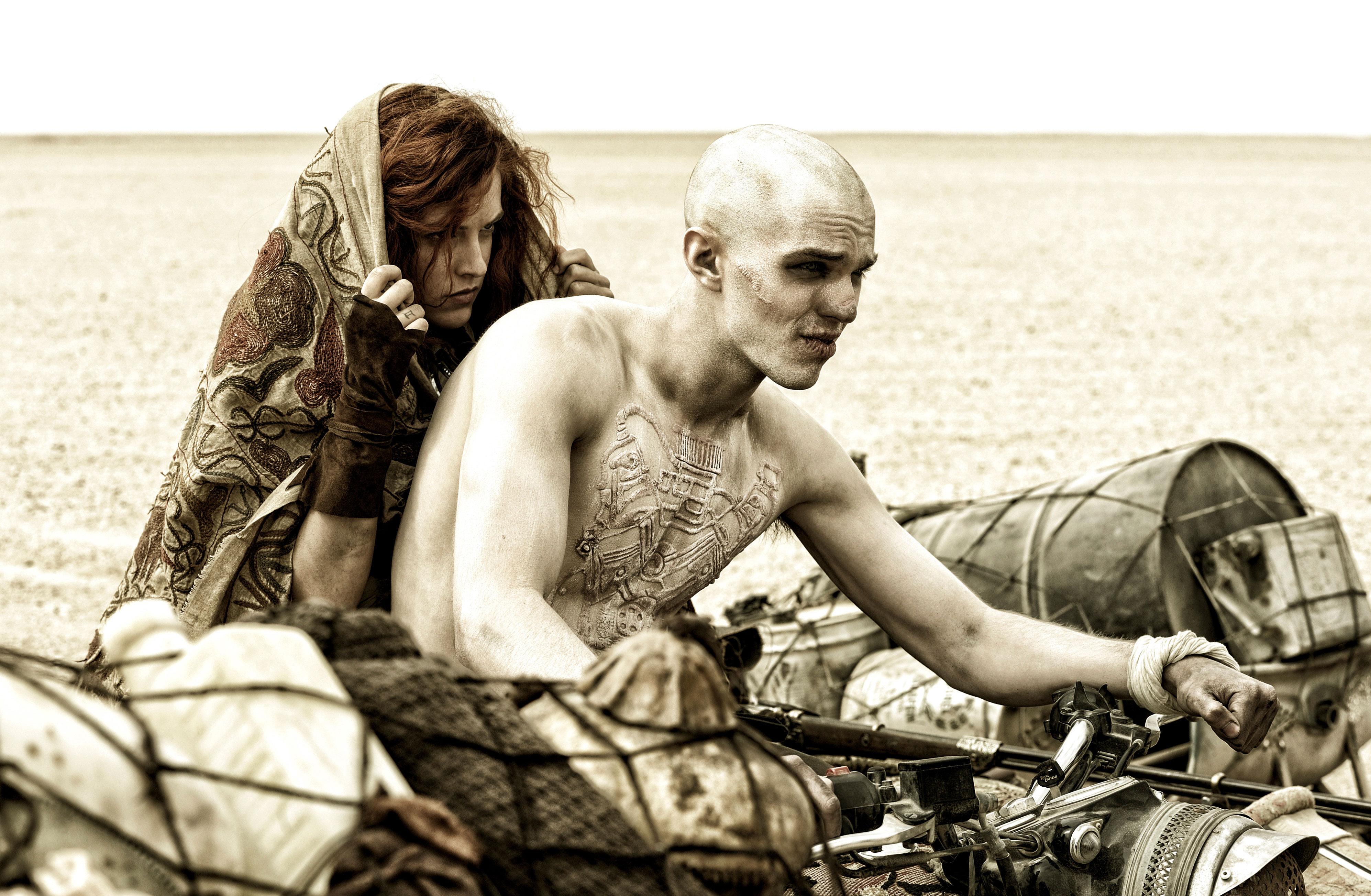Nicholas Hoult Nux Mad Max Riley Keough Capable Mad Max 3989x2606