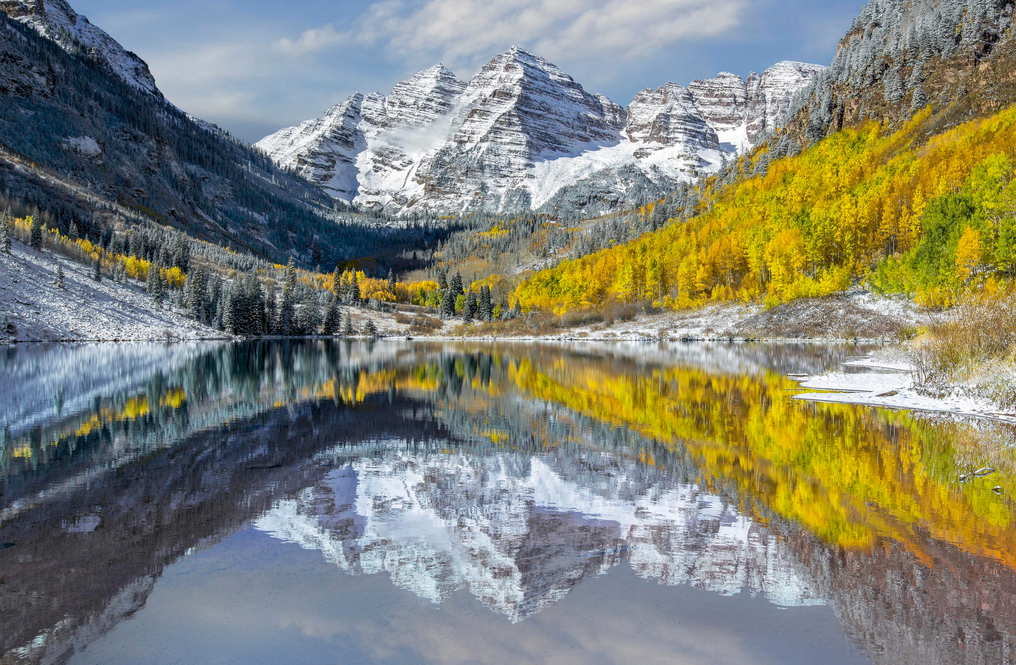 Maroon Bells Colorado USA Mountain Nature Reflection Landscape Peak Fall Lake 2048x1340