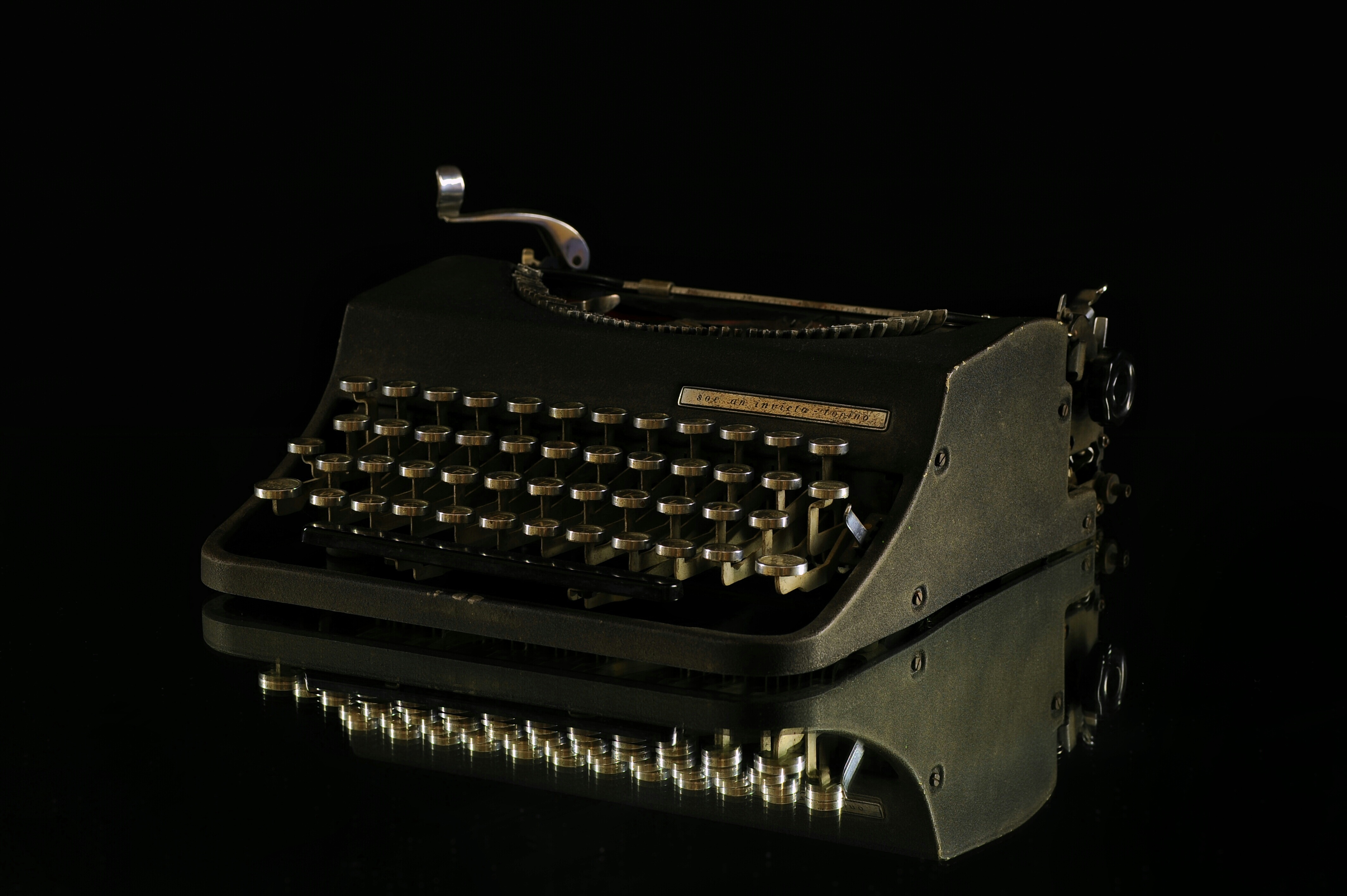 Typewriter Antique Reflection Machine 4256x2832