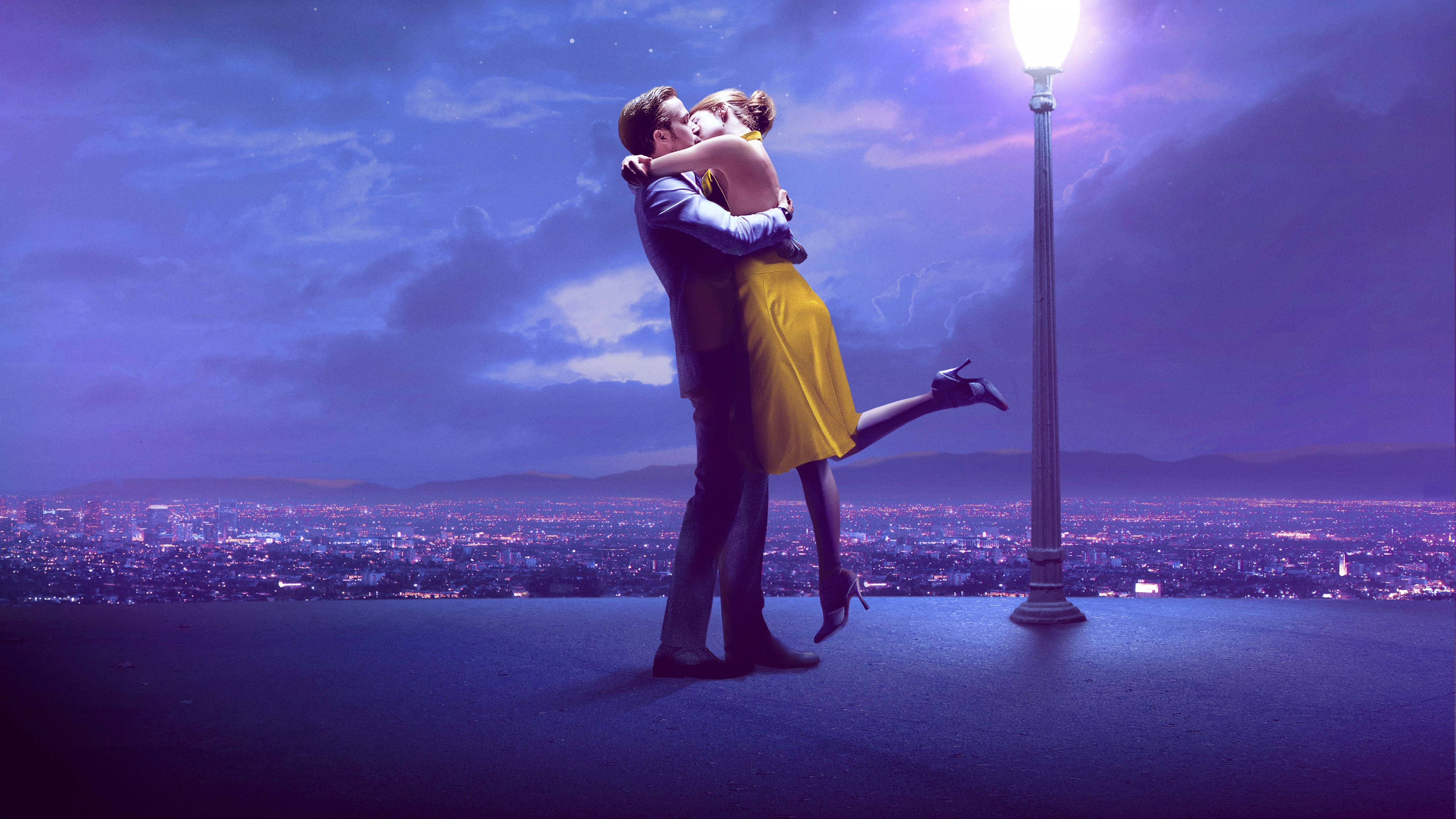 Emma Stone Hug Kiss La La Land Ryan Gosling 5120x2880
