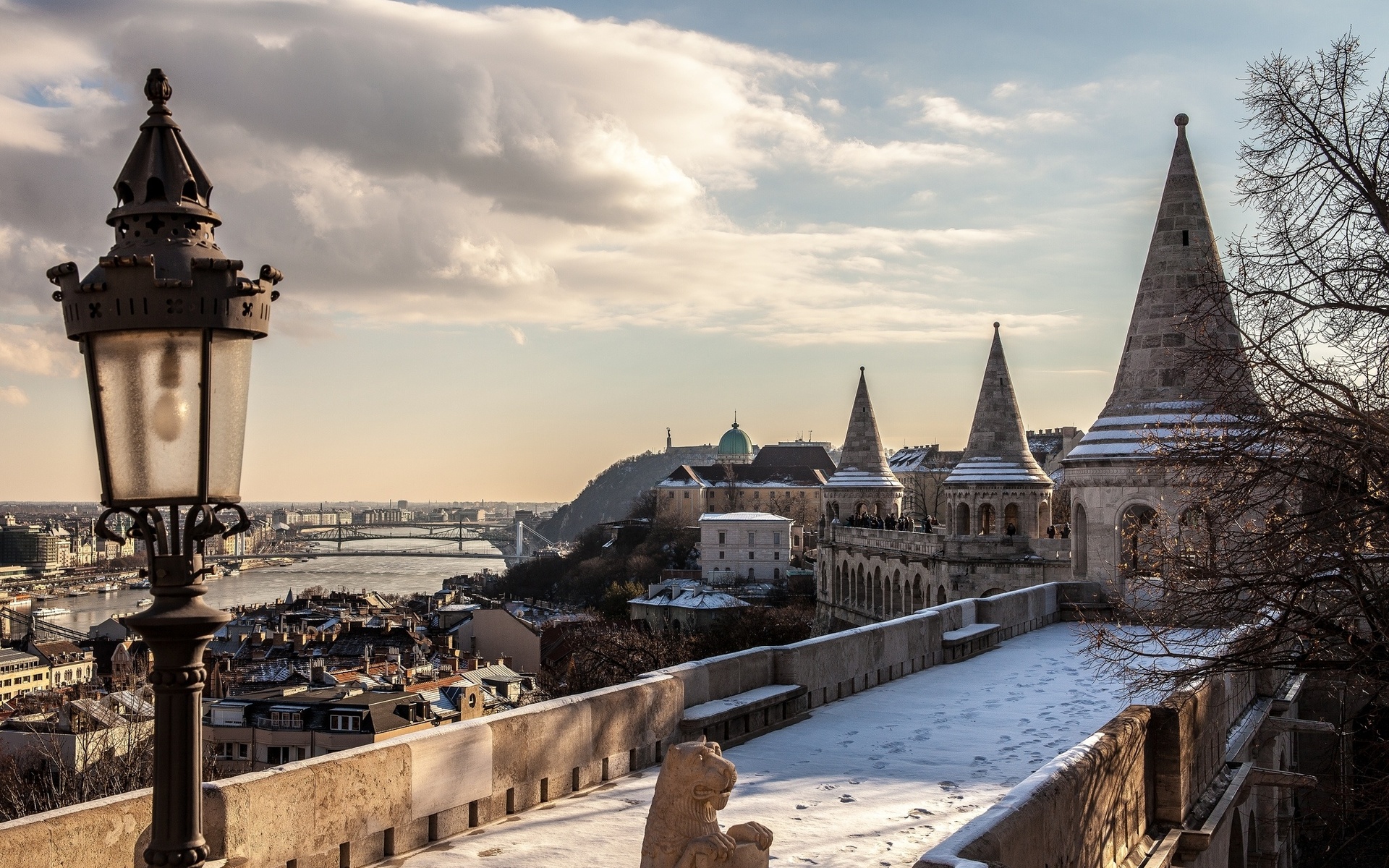 Man Made Budapest 1920x1200