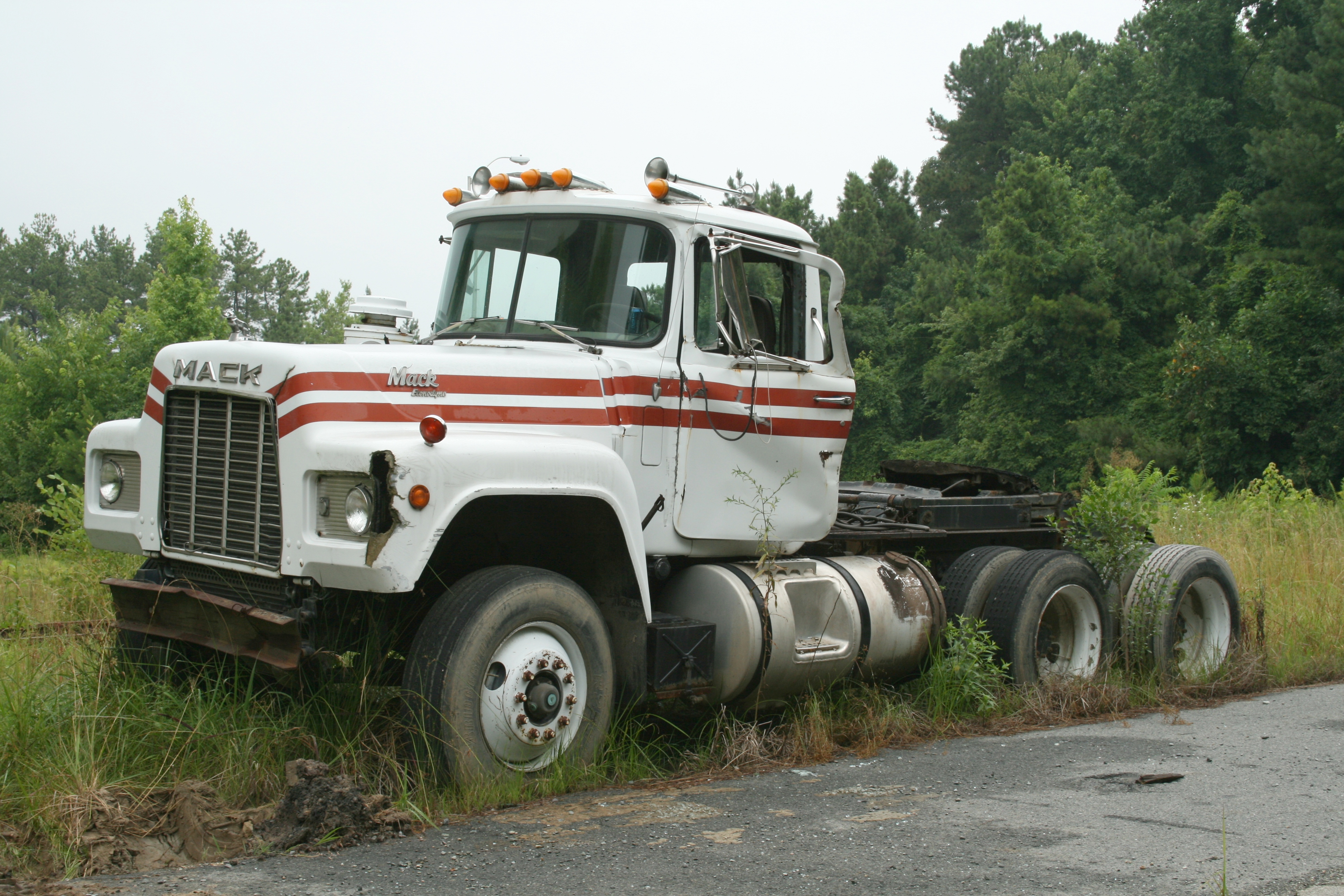 Vehicles Mack Trucks 3888x2592