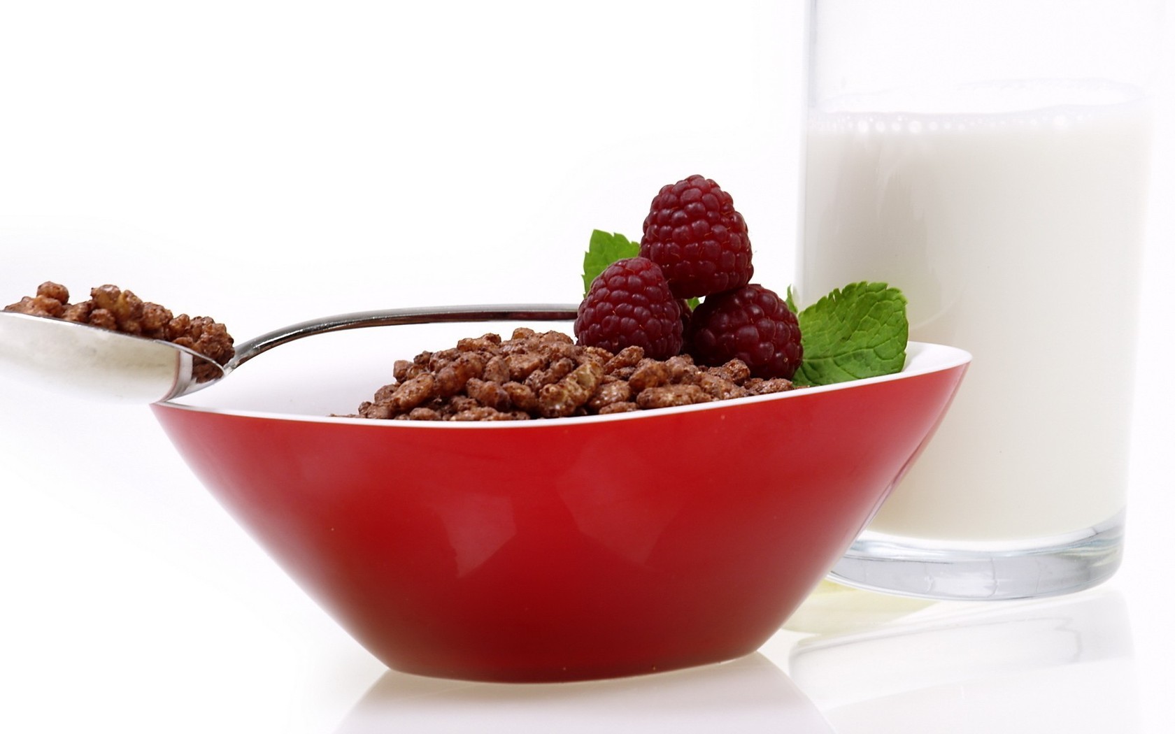 Breakfast Cereal Milk Raspberry 1680x1050