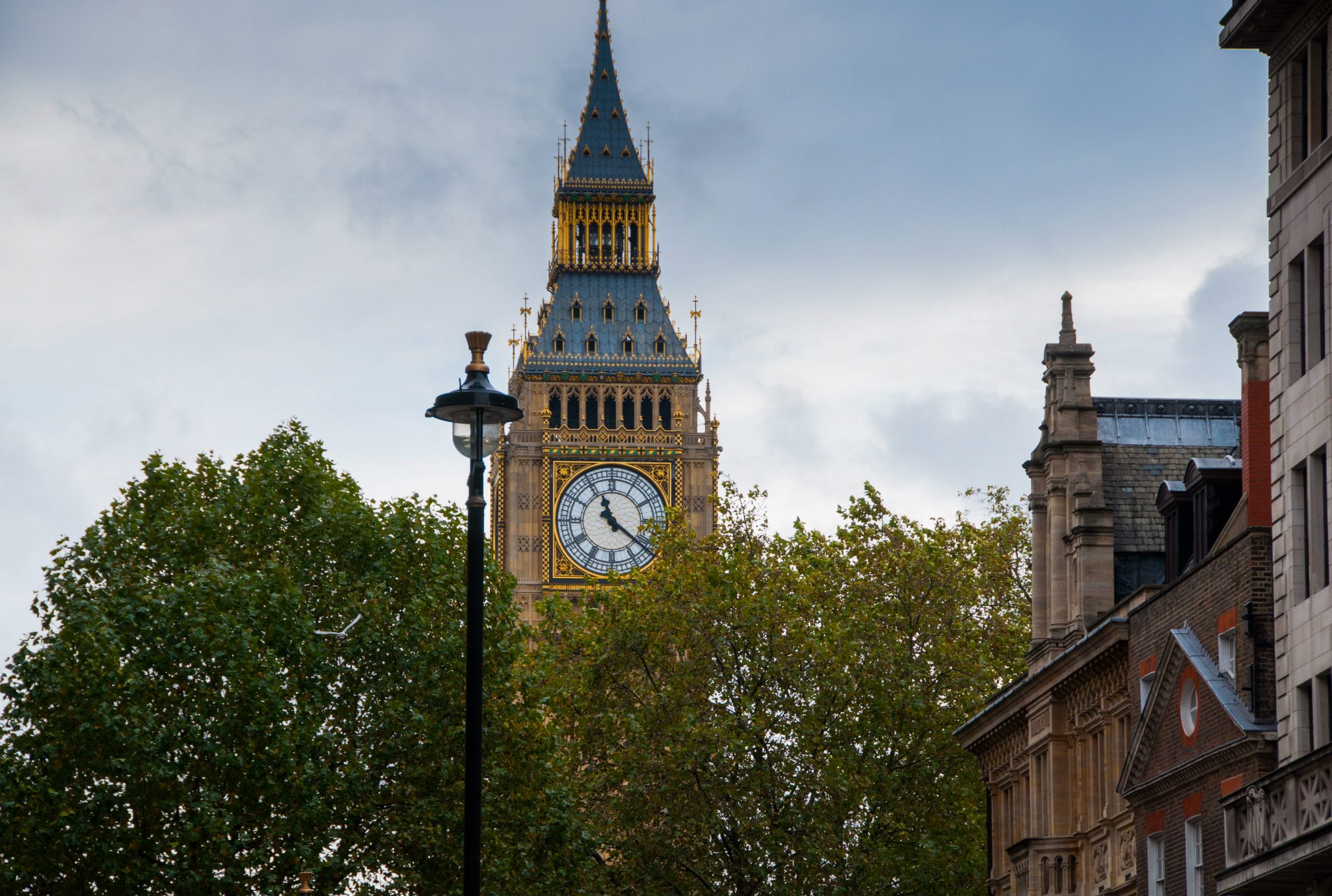 Big Ben Elizabeth Tower England London United Kingdom 2048x1378