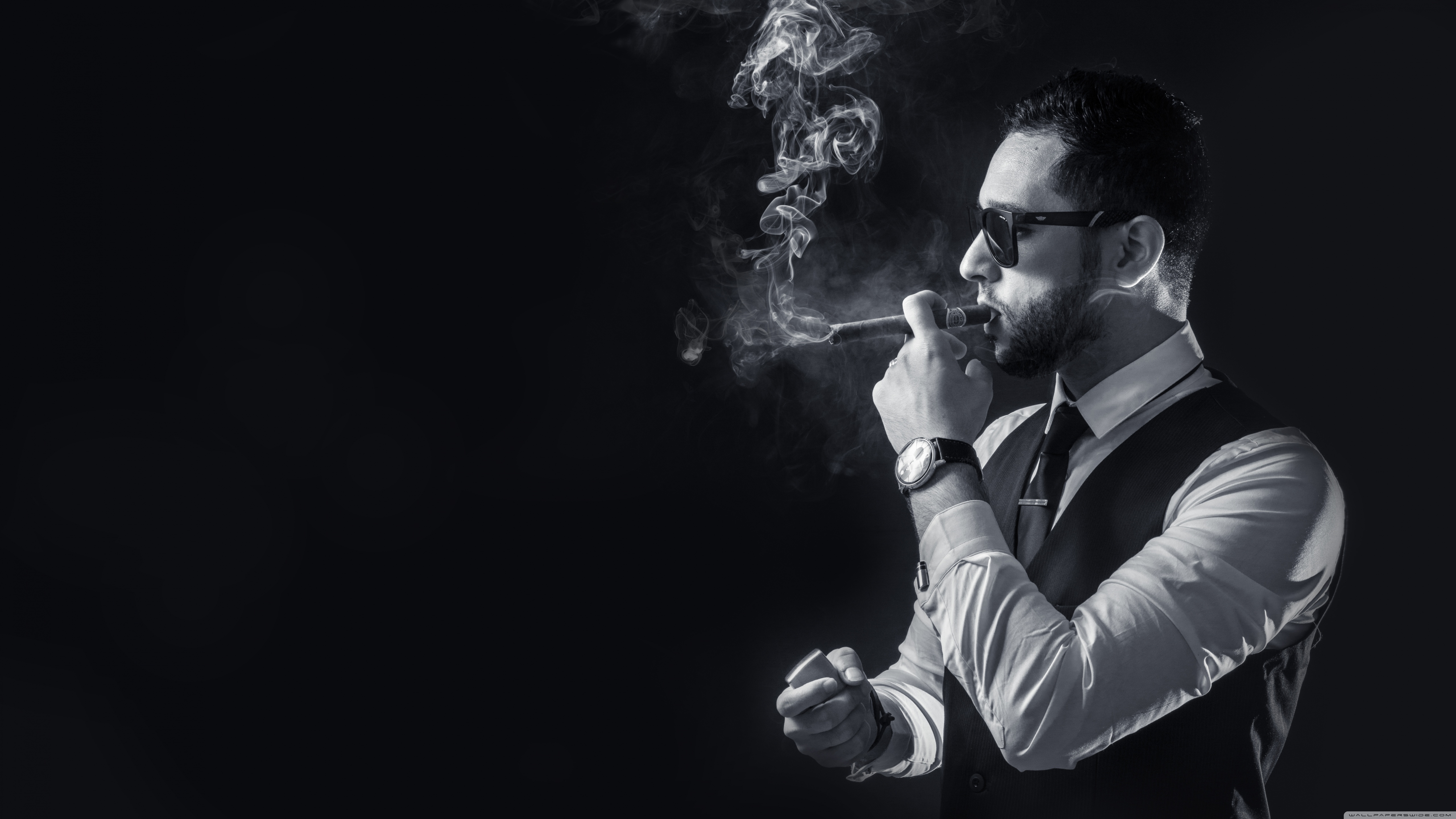 Cigar Man Monochrome Smoke Smoking Sunglasses 5120x2880