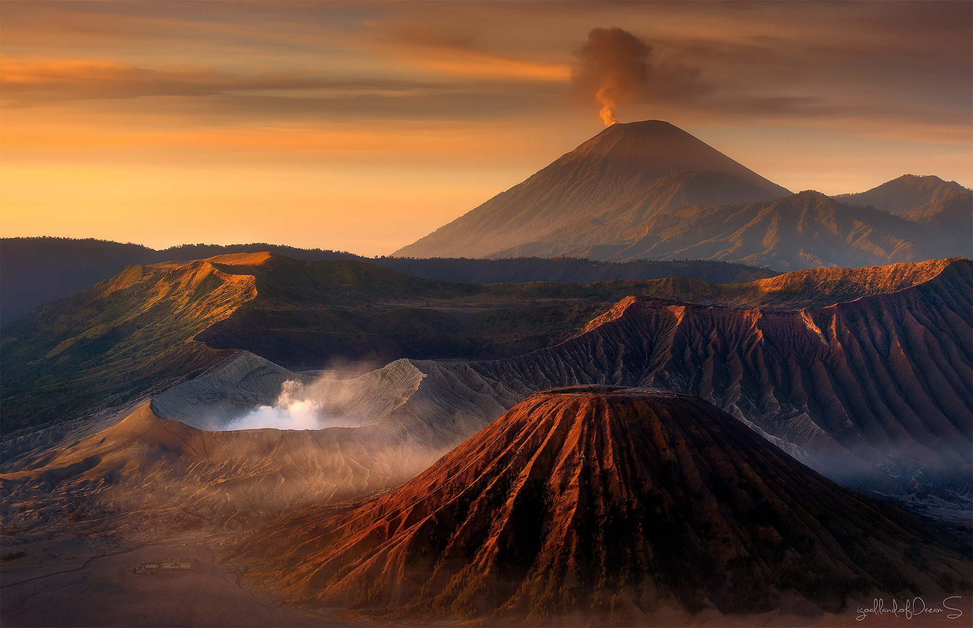 Indonesia Java Indonesia Mount Bromo Volcano 2000x1292