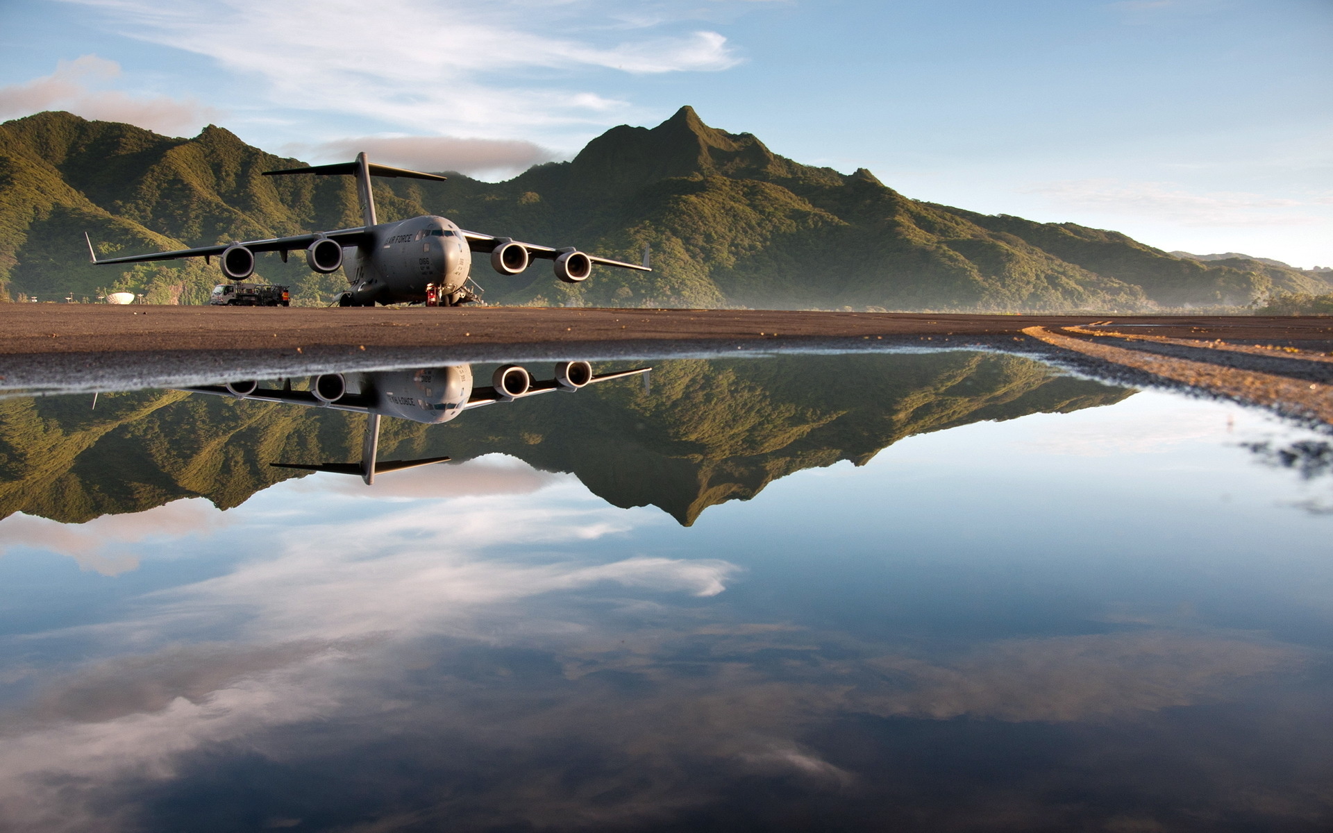 Military Boeing C 17 Globemaster Iii 1920x1200