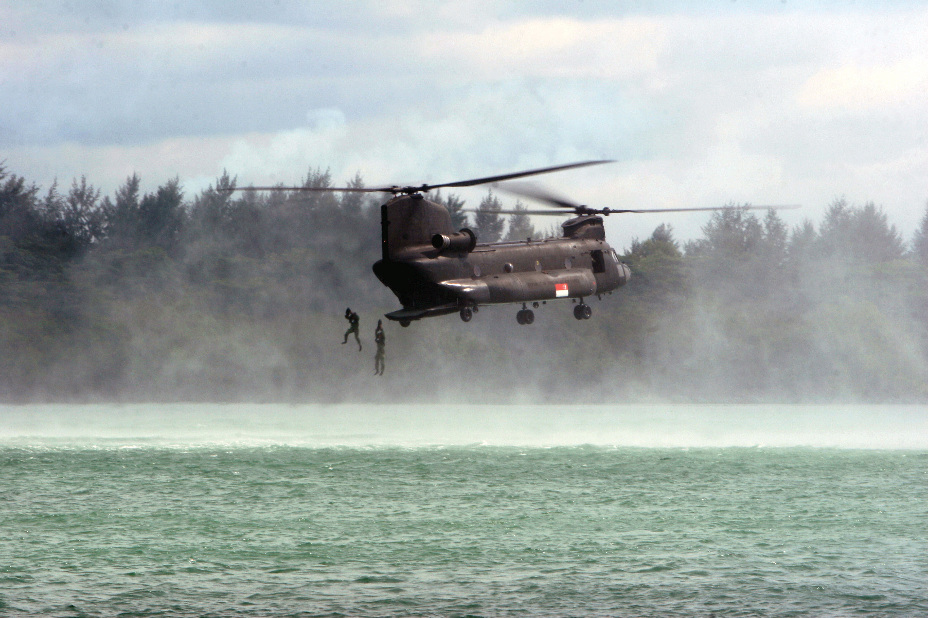 Military Boeing CH 47 Chinook 3504x2336