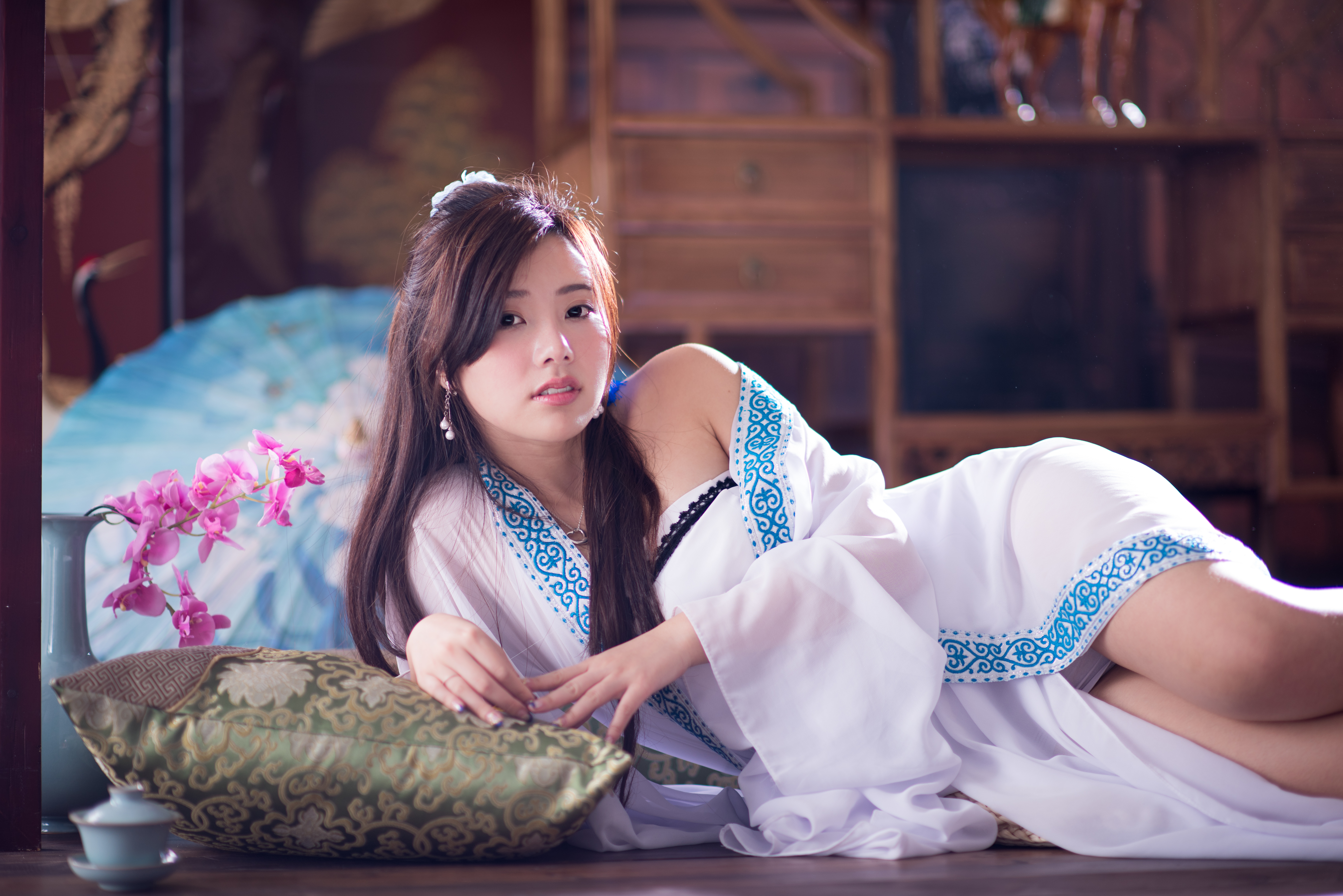 Asian Chen S Y Ng Cup Cushion Girl Orchid Taiwanese 7360x4912