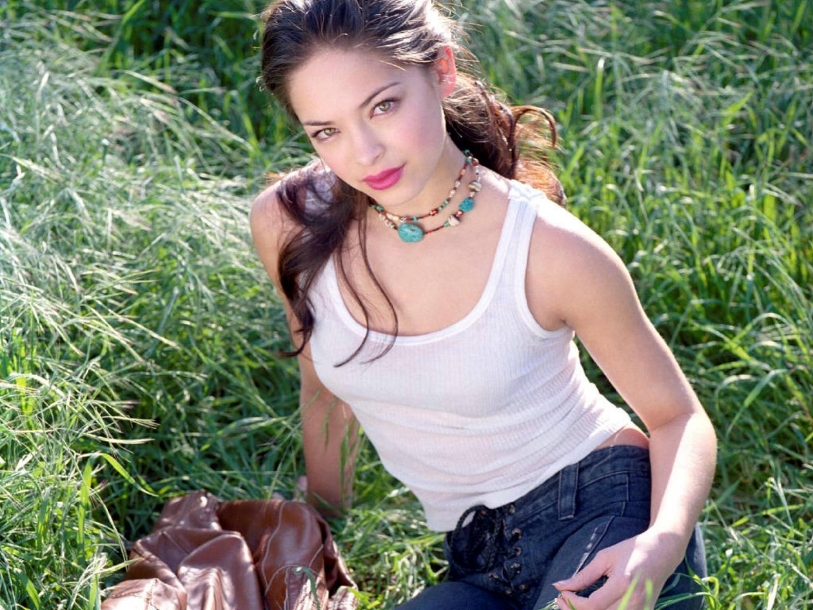 Kirsten Kreuk Kristin Kreuk 1600x1200