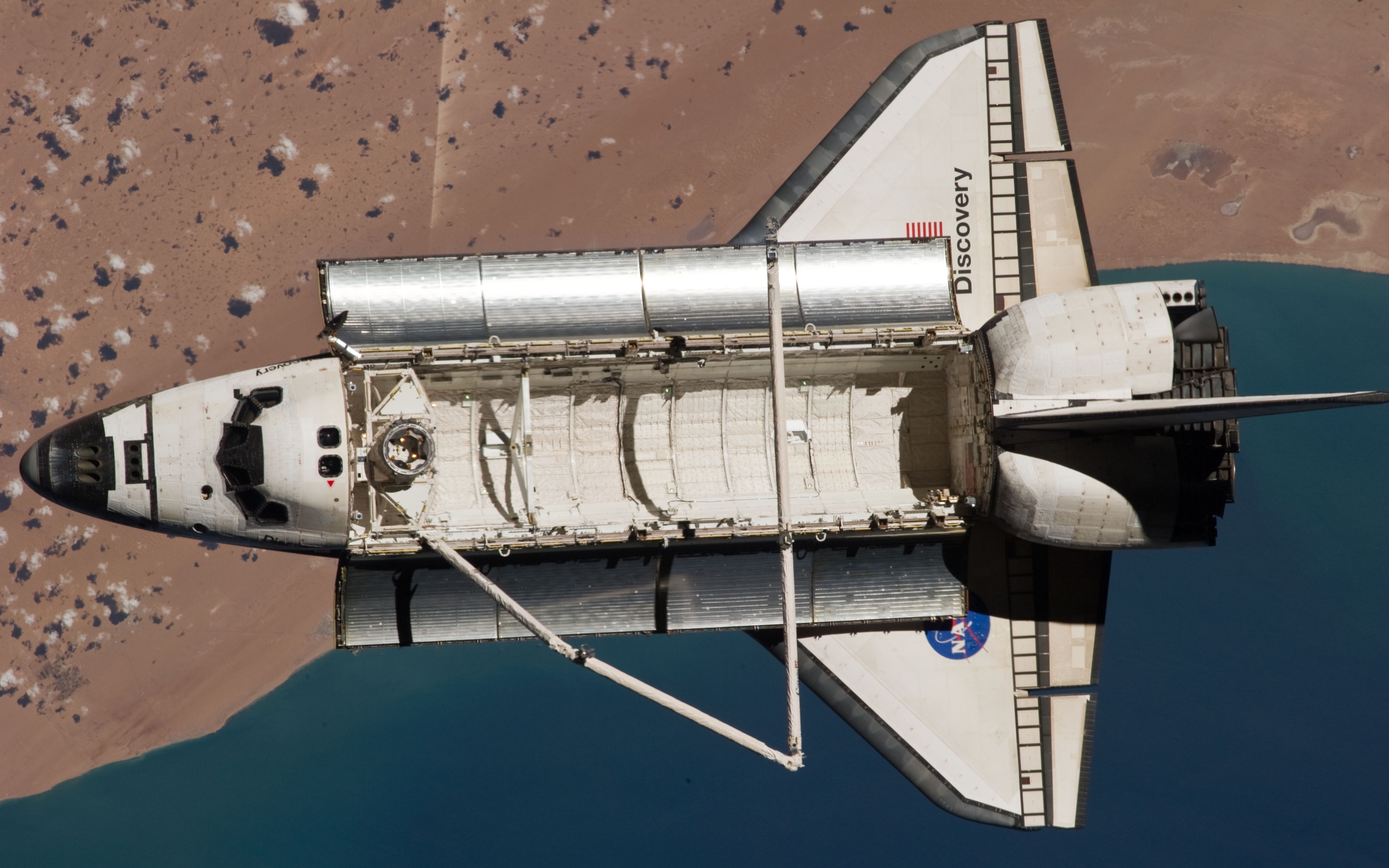 Vehicles Space Shuttle Discovery 2560x1600