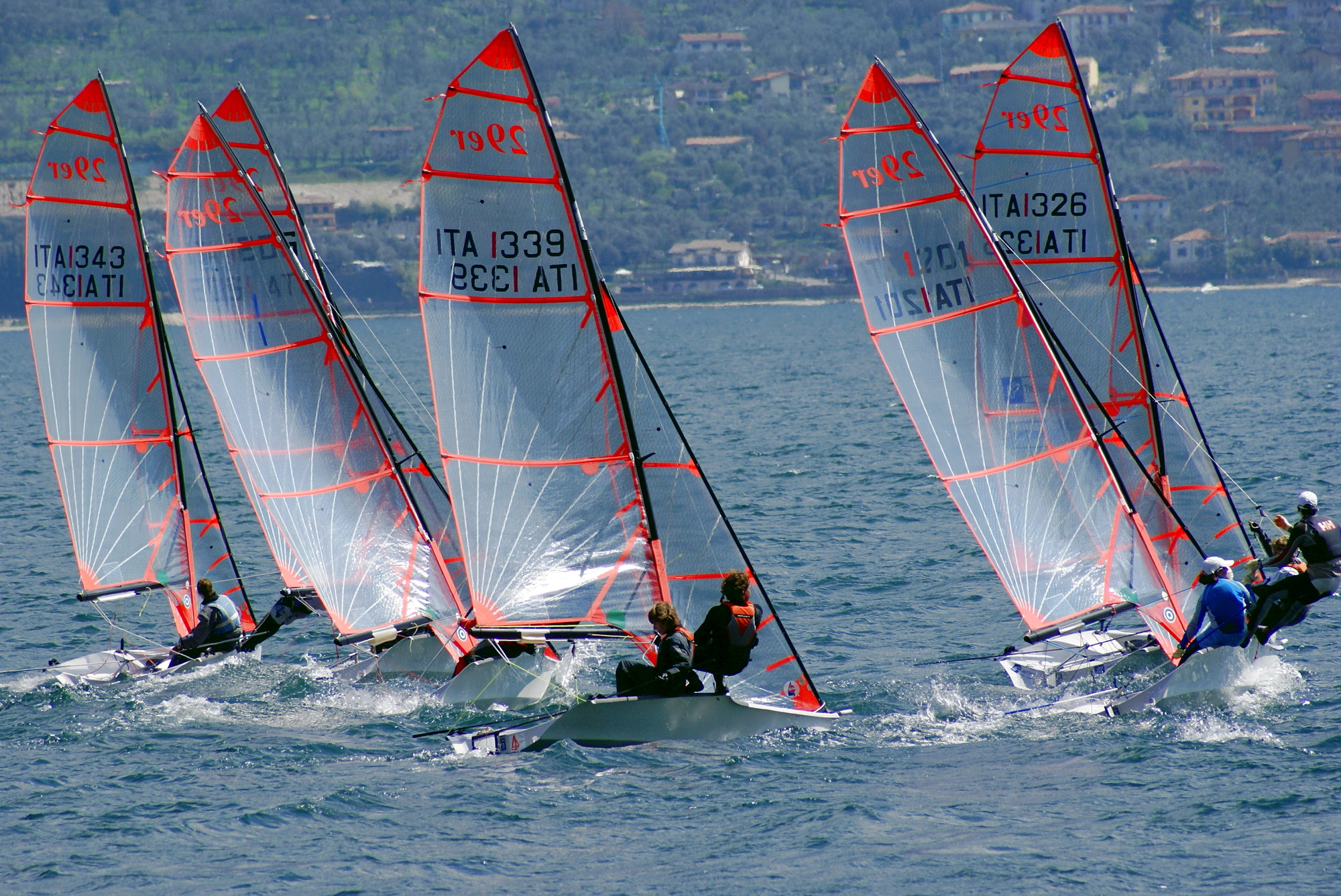 Sailing Regatta 2000x1337