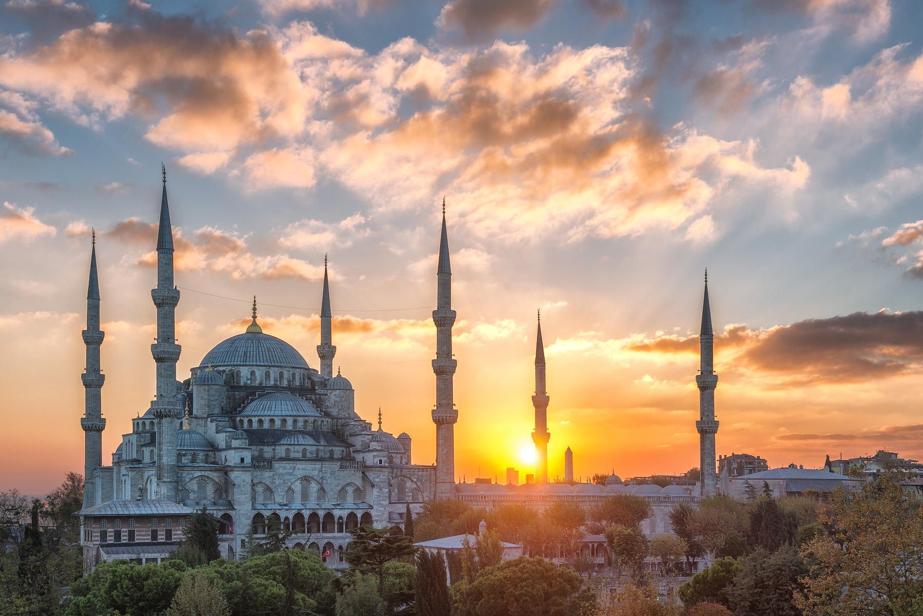 Cloud Istanbul Morning Mosque Turkey 1798x1200