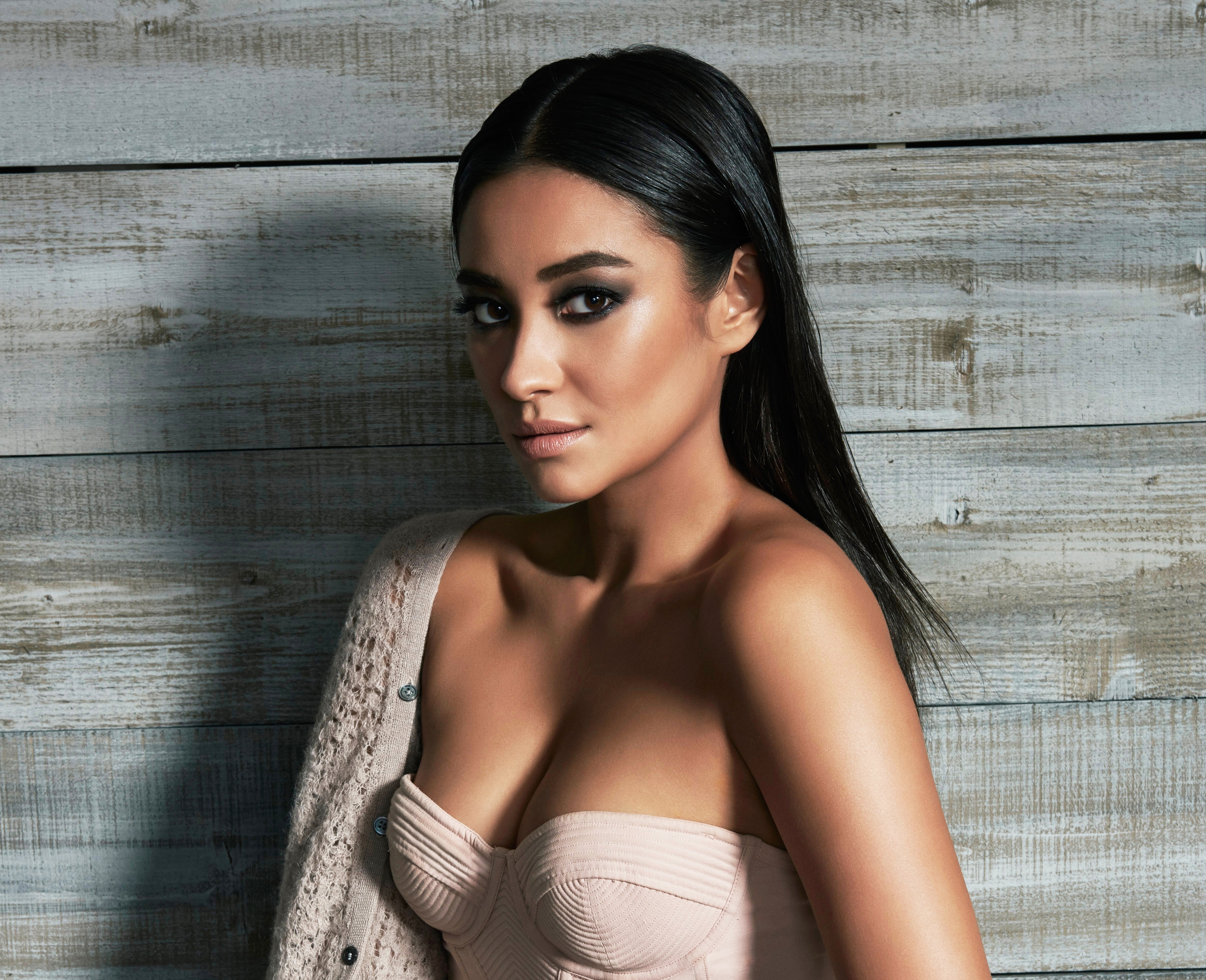 Actress Black Hair Brown Eyes Canadian Shay Mitchell 4912x3992