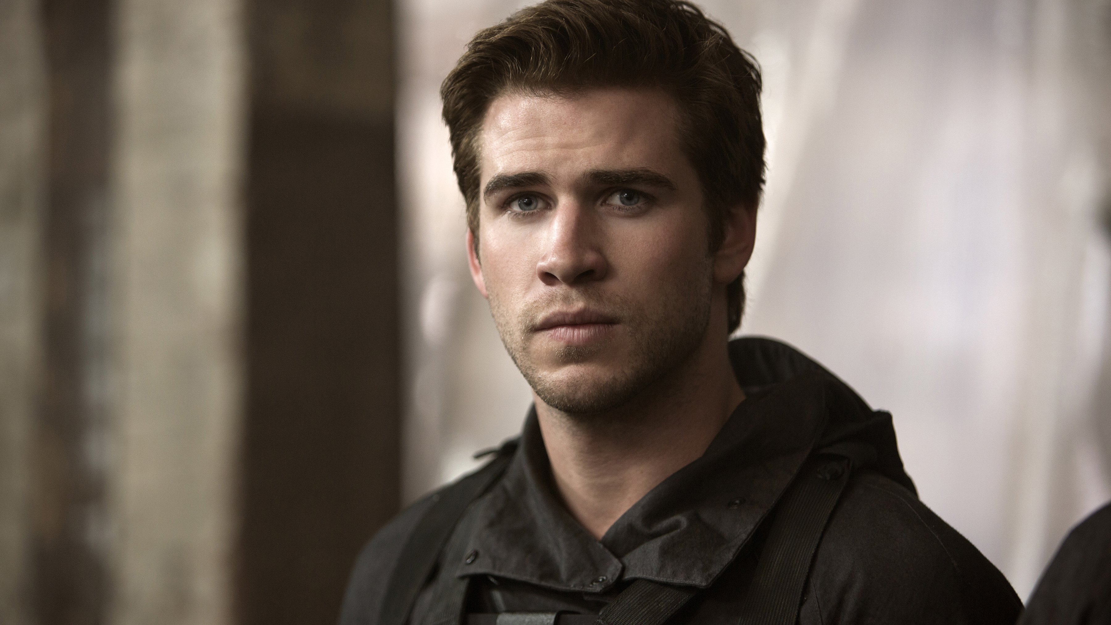 Gale Hawthorne Liam Hemsworth 3600x2025