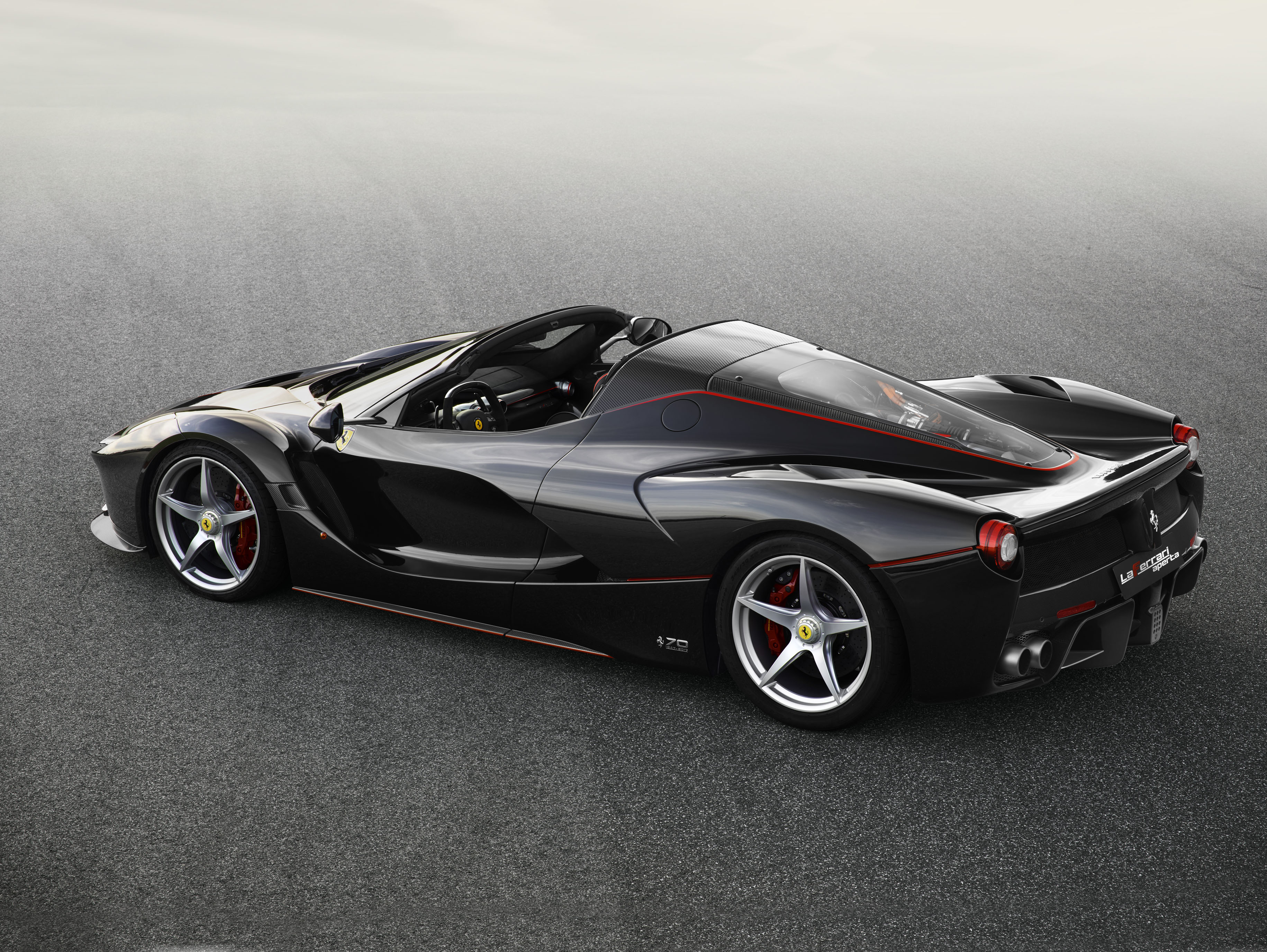 Ferrari Laferrari Aperta 3661x2751