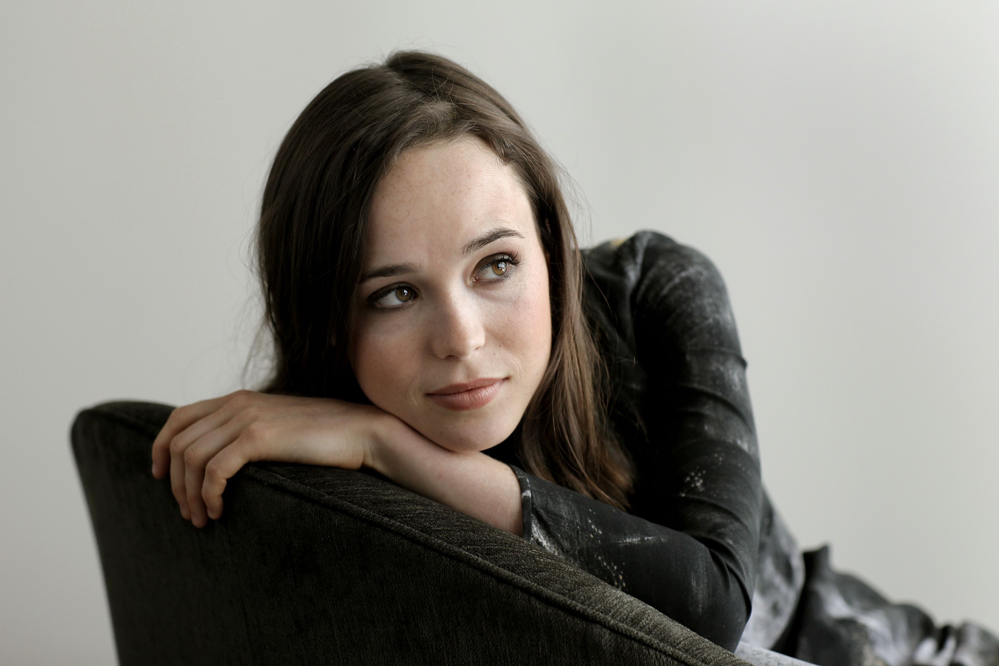 Ellen Page 3500x2333