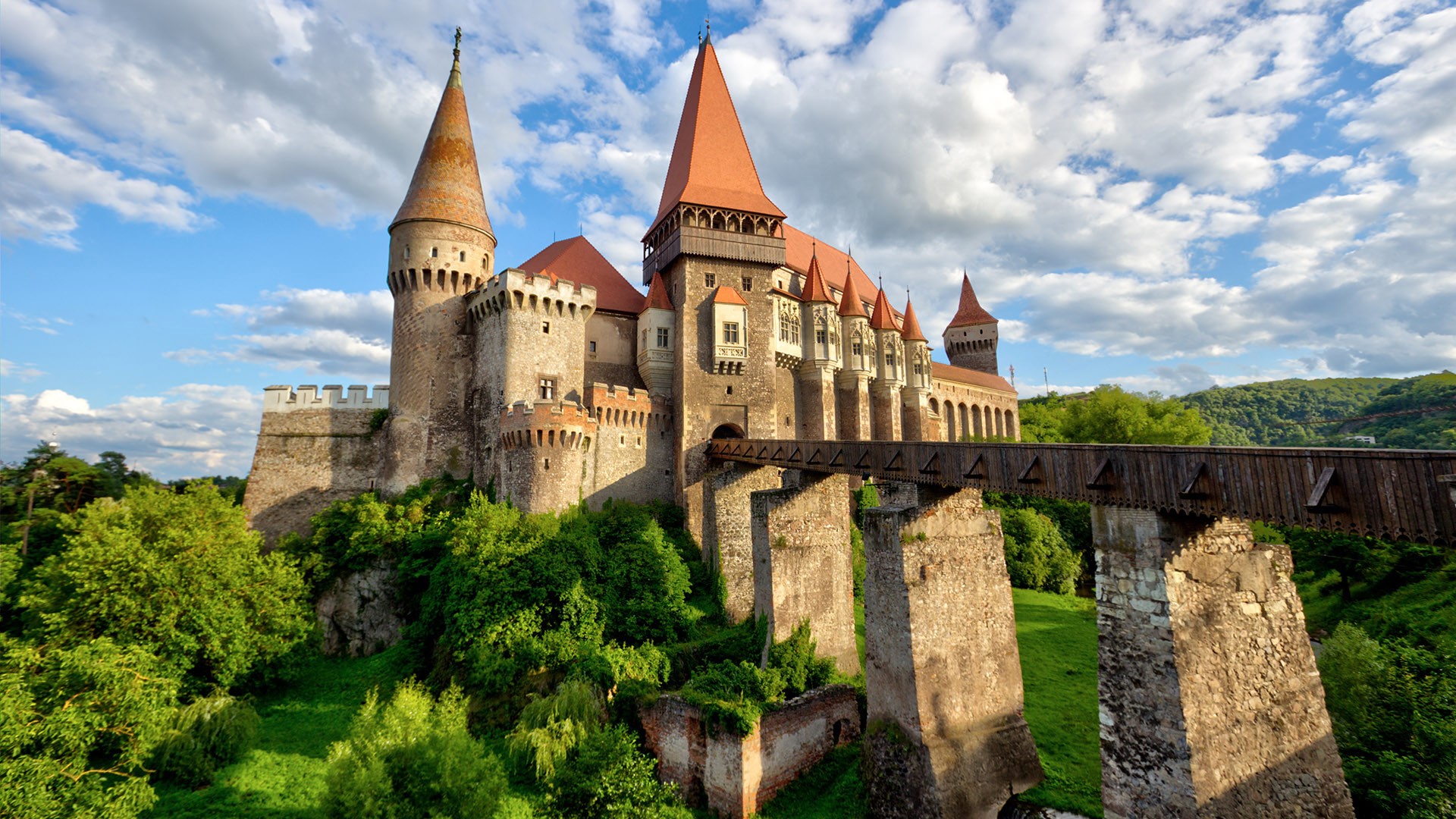 Landscape Nature Building Architecture Castle Clouds Trees Sky Corvin Castle Romania 1920x1080