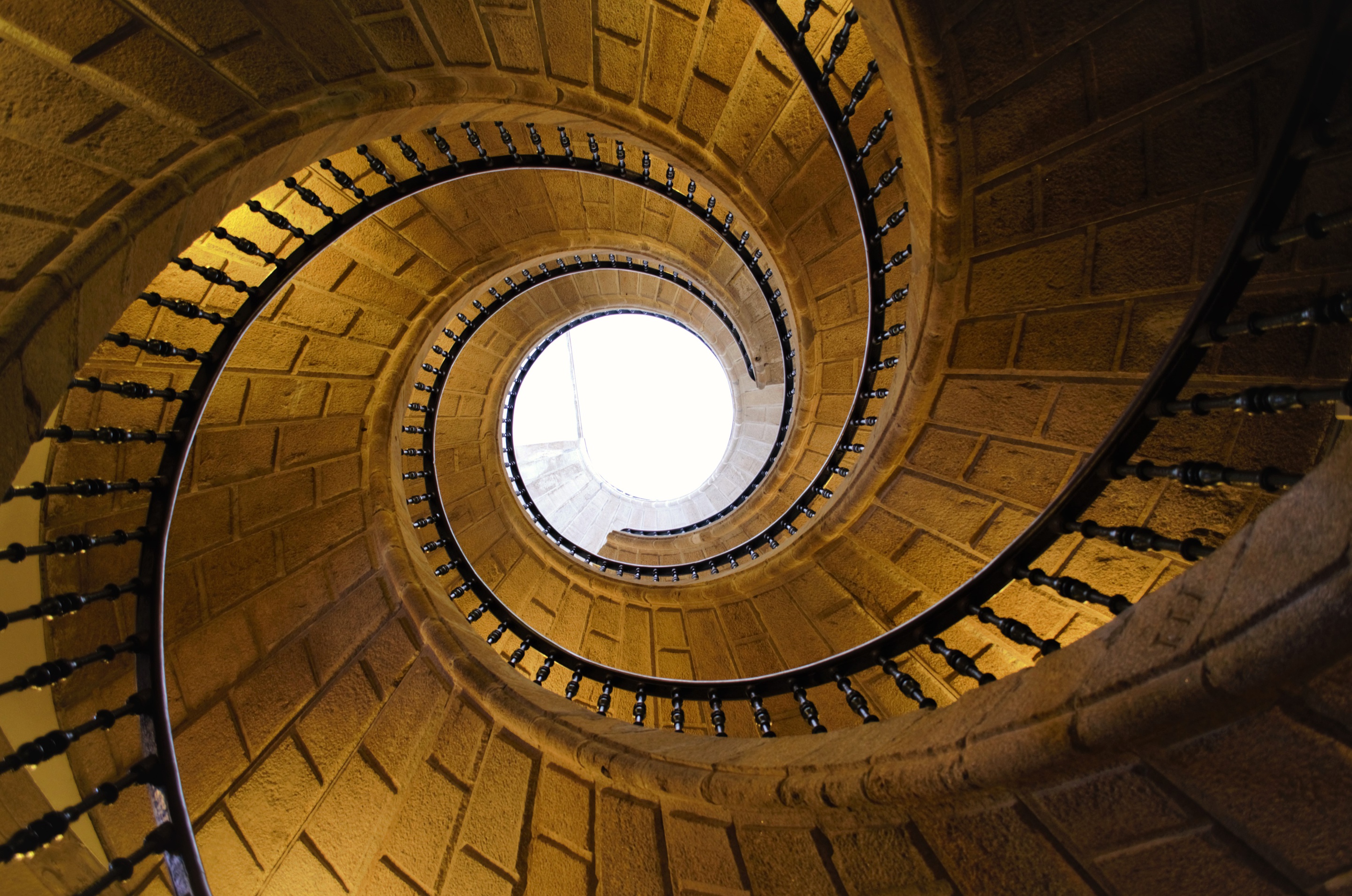 Spiral Staircase Stairs 2880x1908