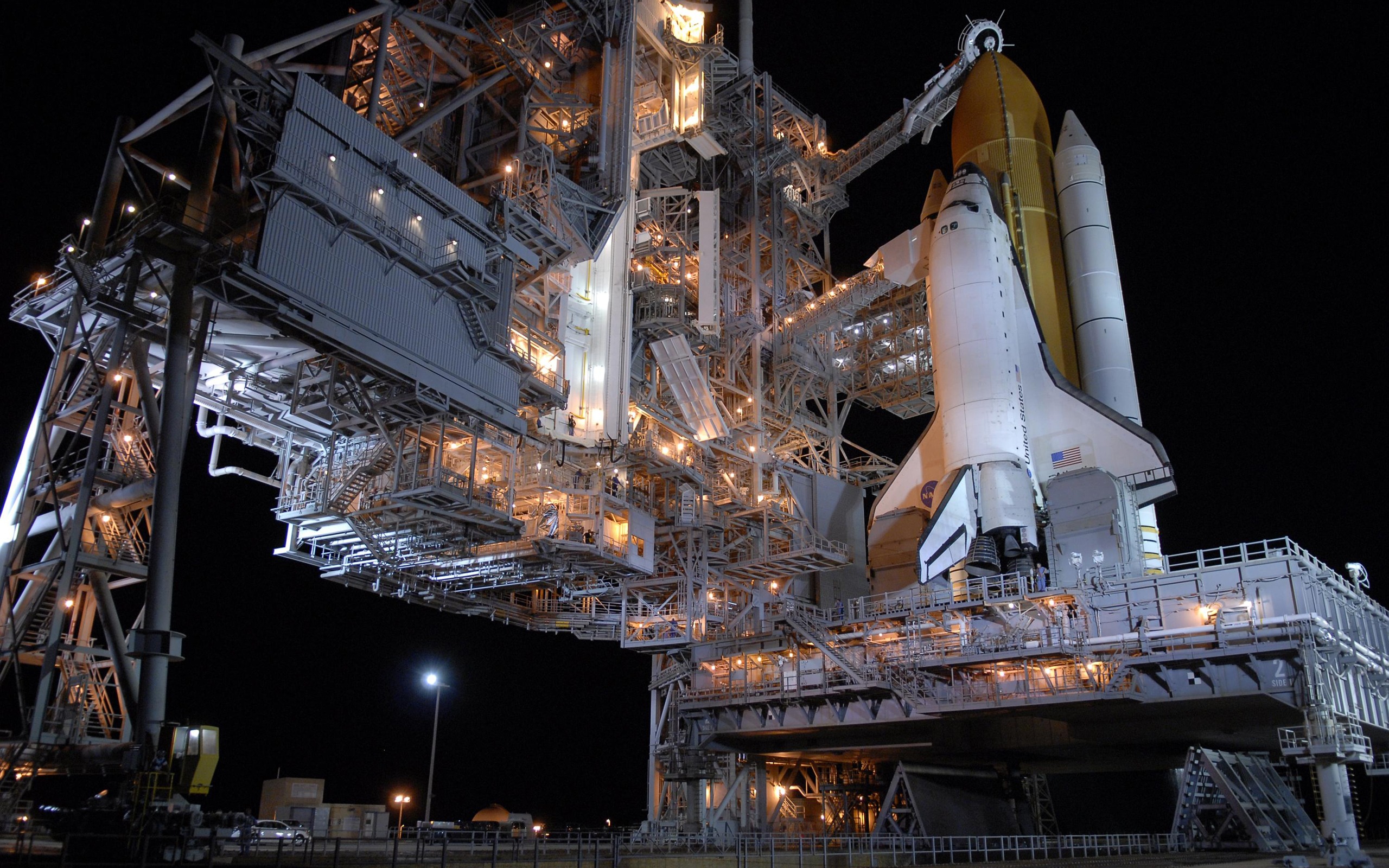 Vehicles Space Shuttle Atlantis 2560x1600