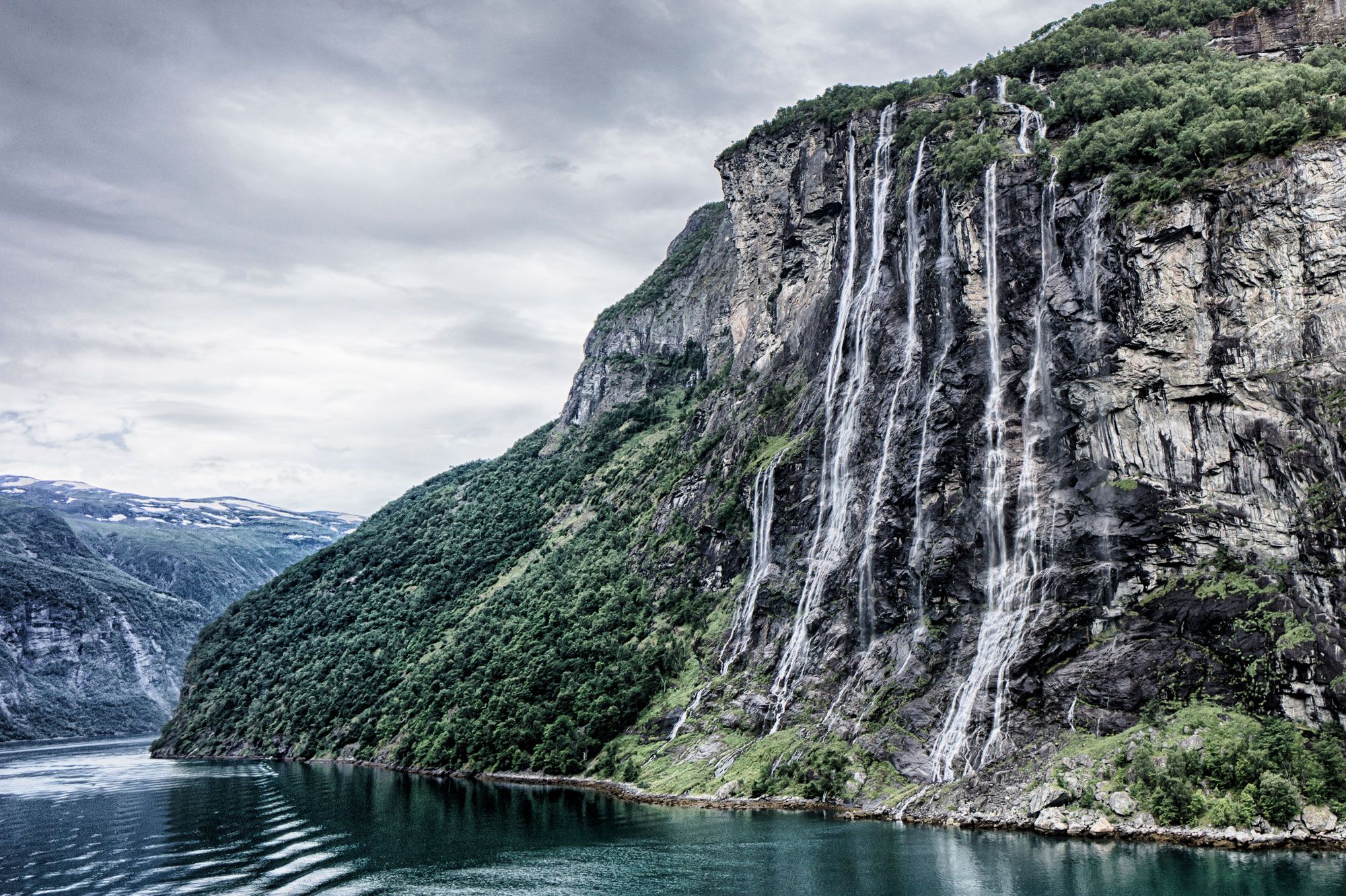 Earth Seven Sisters Waterfall Norway 2000x1332