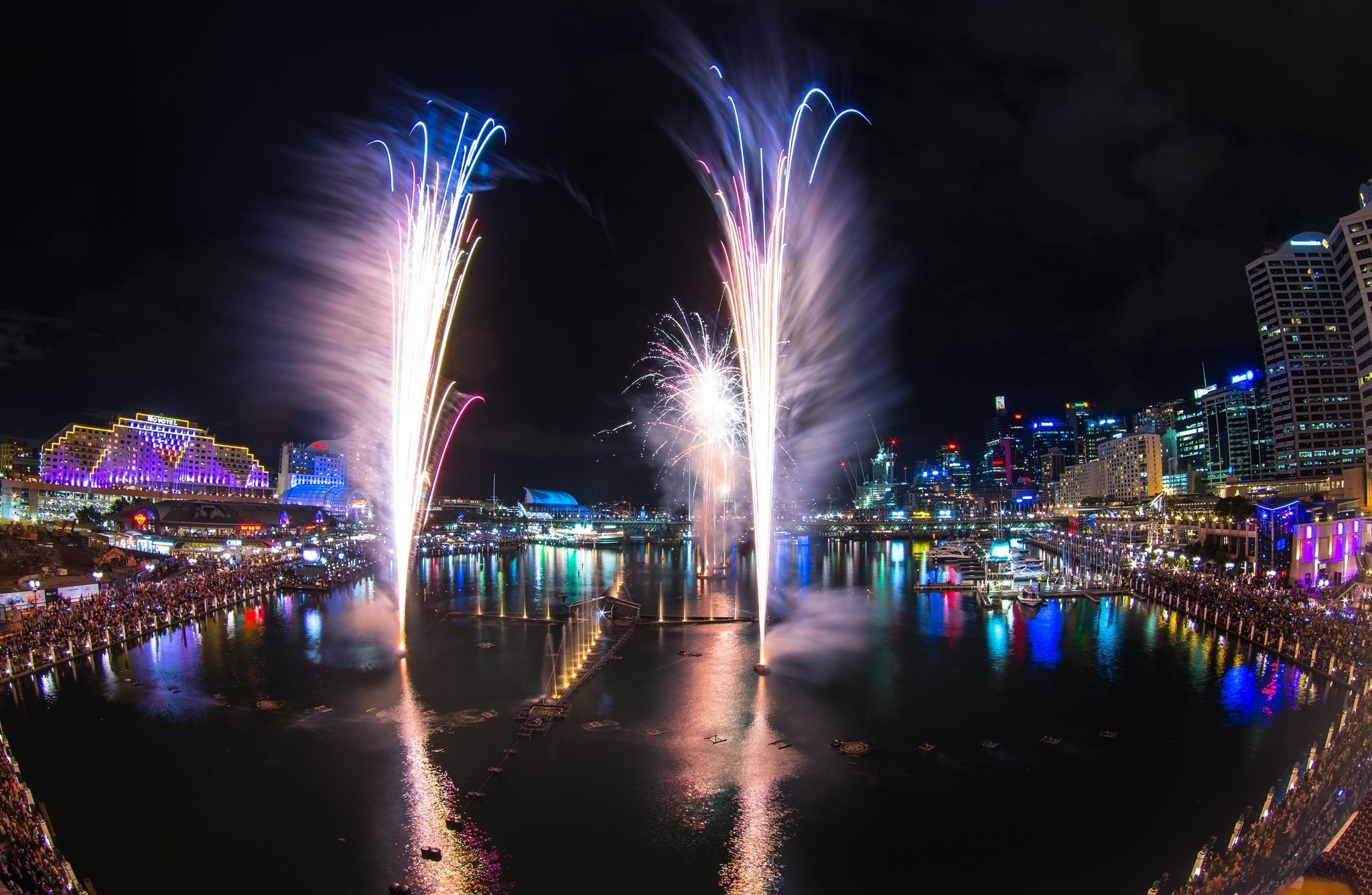 Australia Darling Harbour Fireworks Sydney 2048x1336