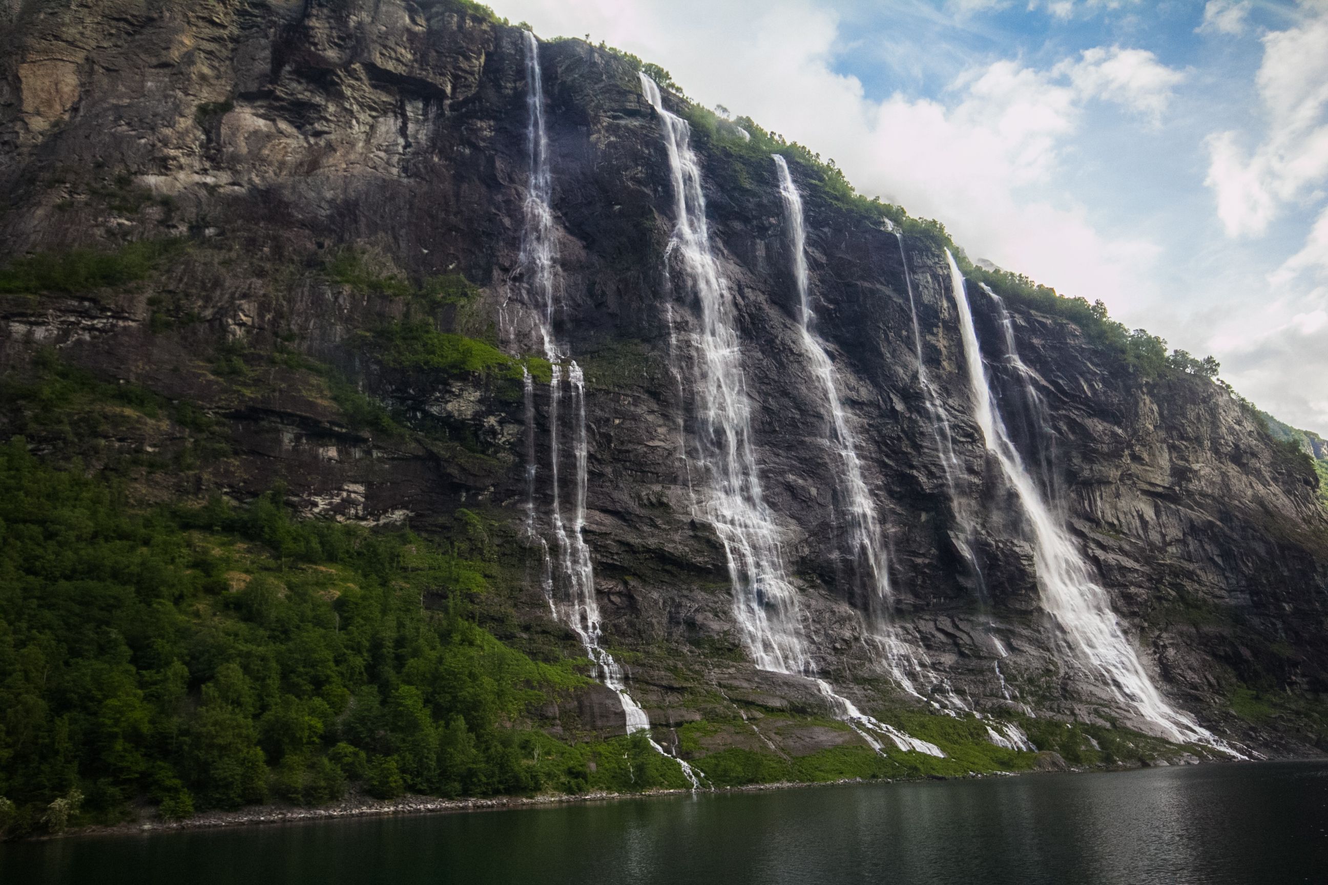 Earth Seven Sisters Waterfall Norway 2592x1728