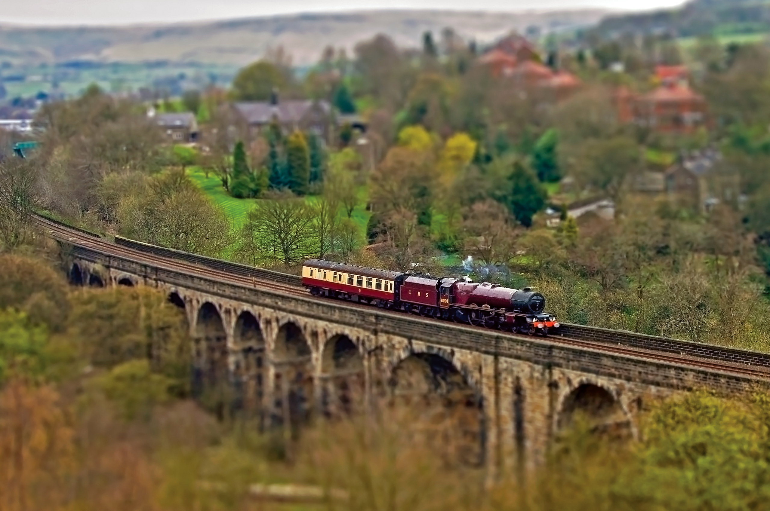 Tilt Shift Town Train 2560x1700