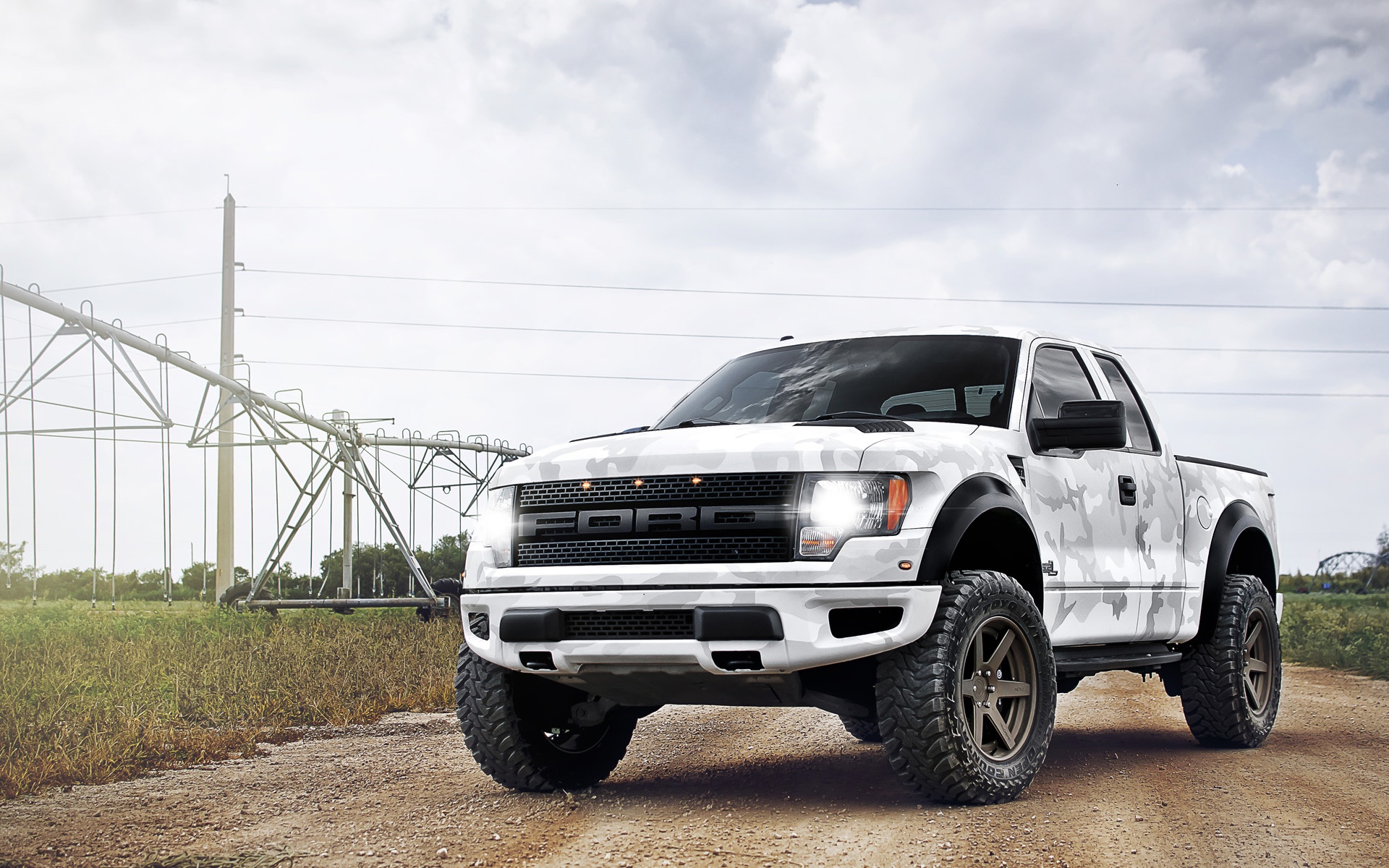 Vehicles Ford Raptor 1920x1200