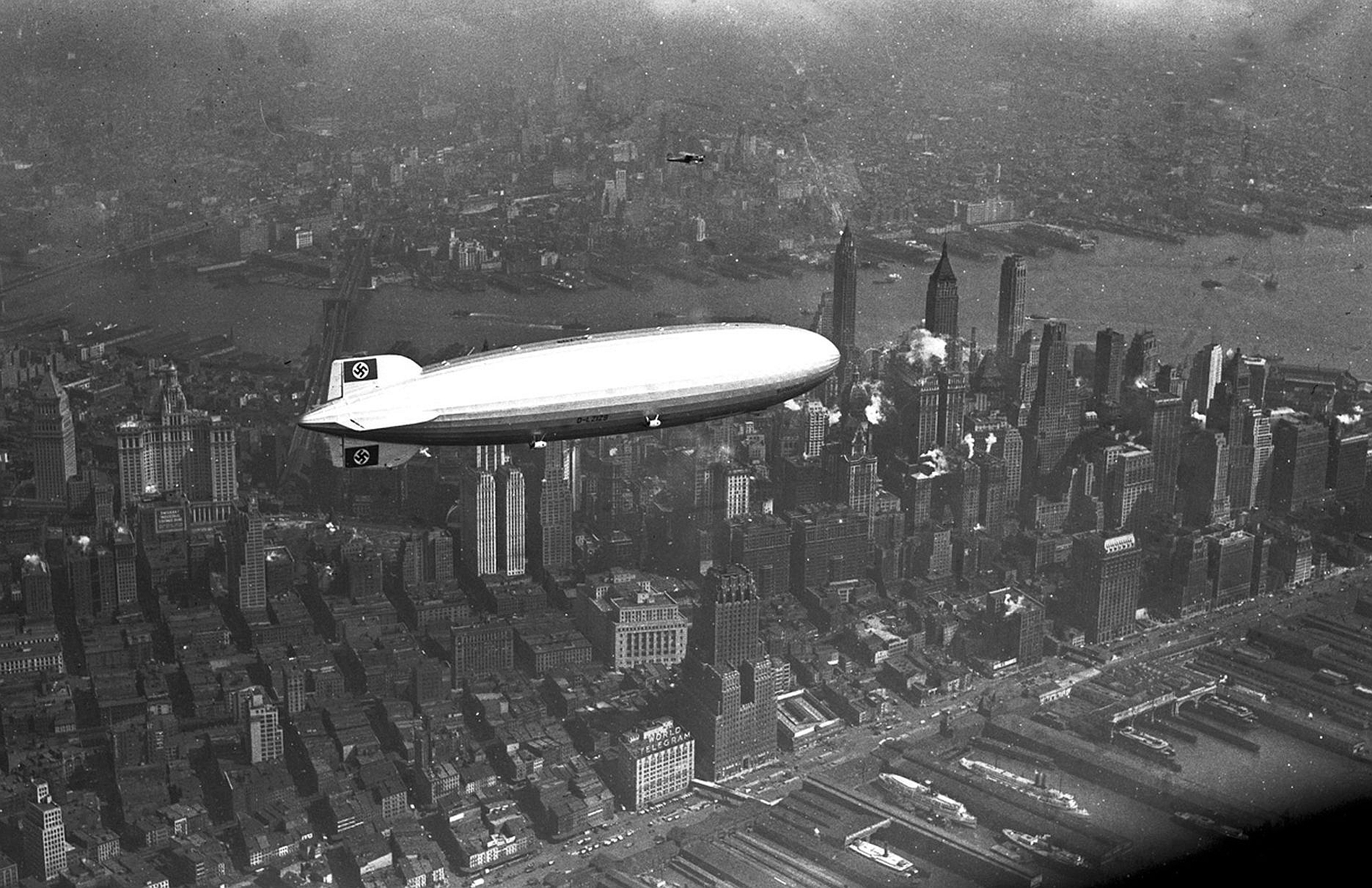 Aircraft Black Amp White Blimp City Military Zeppelin 1900x1230