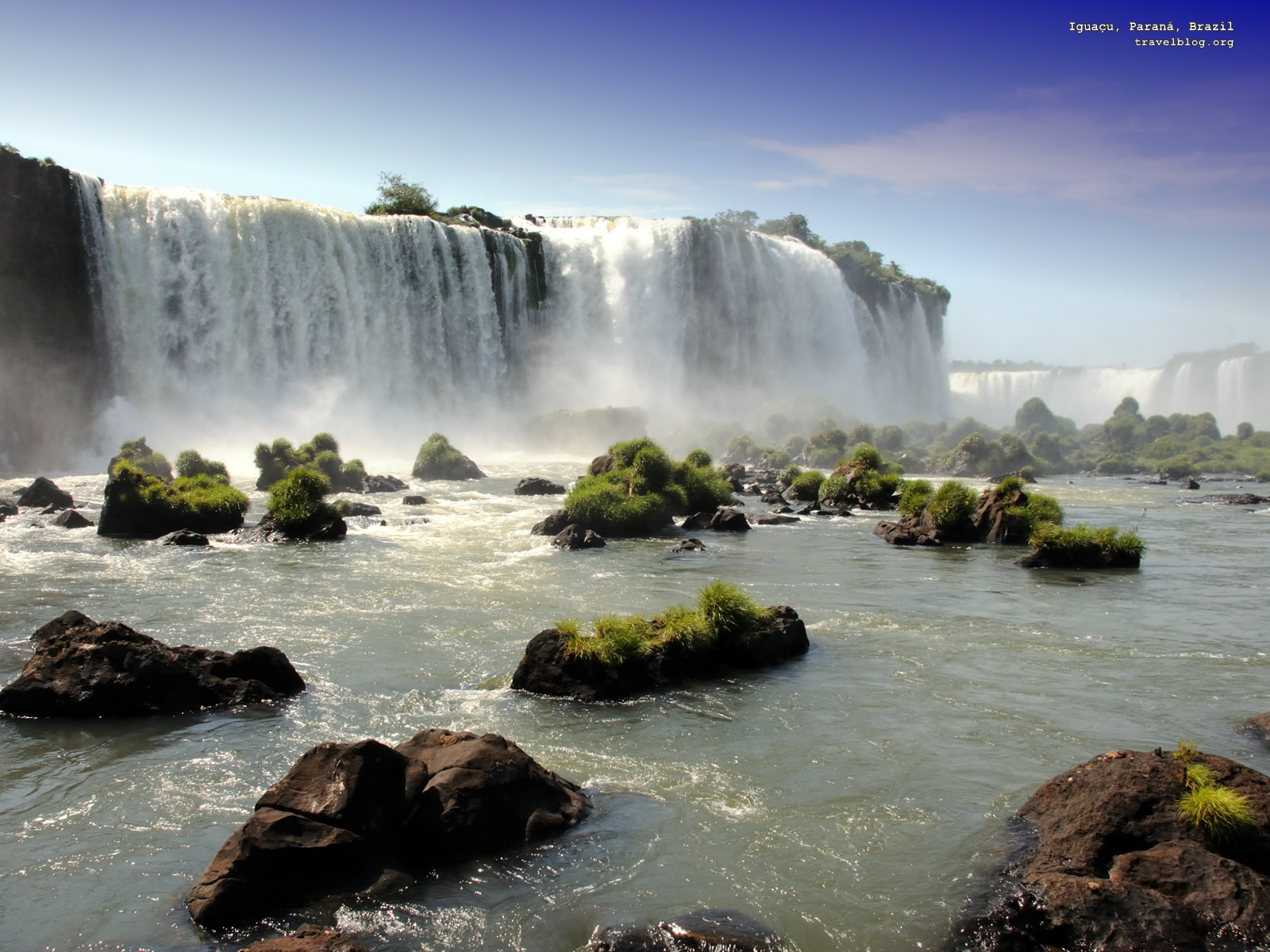 Earth Iguazu Falls 1600x1200