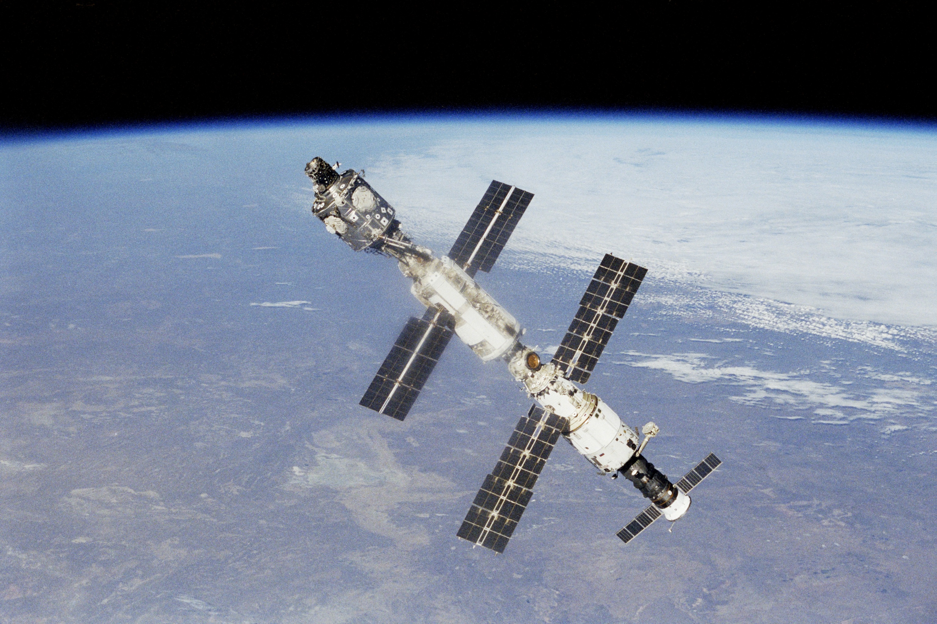Man Made International Space Station 3072x2048