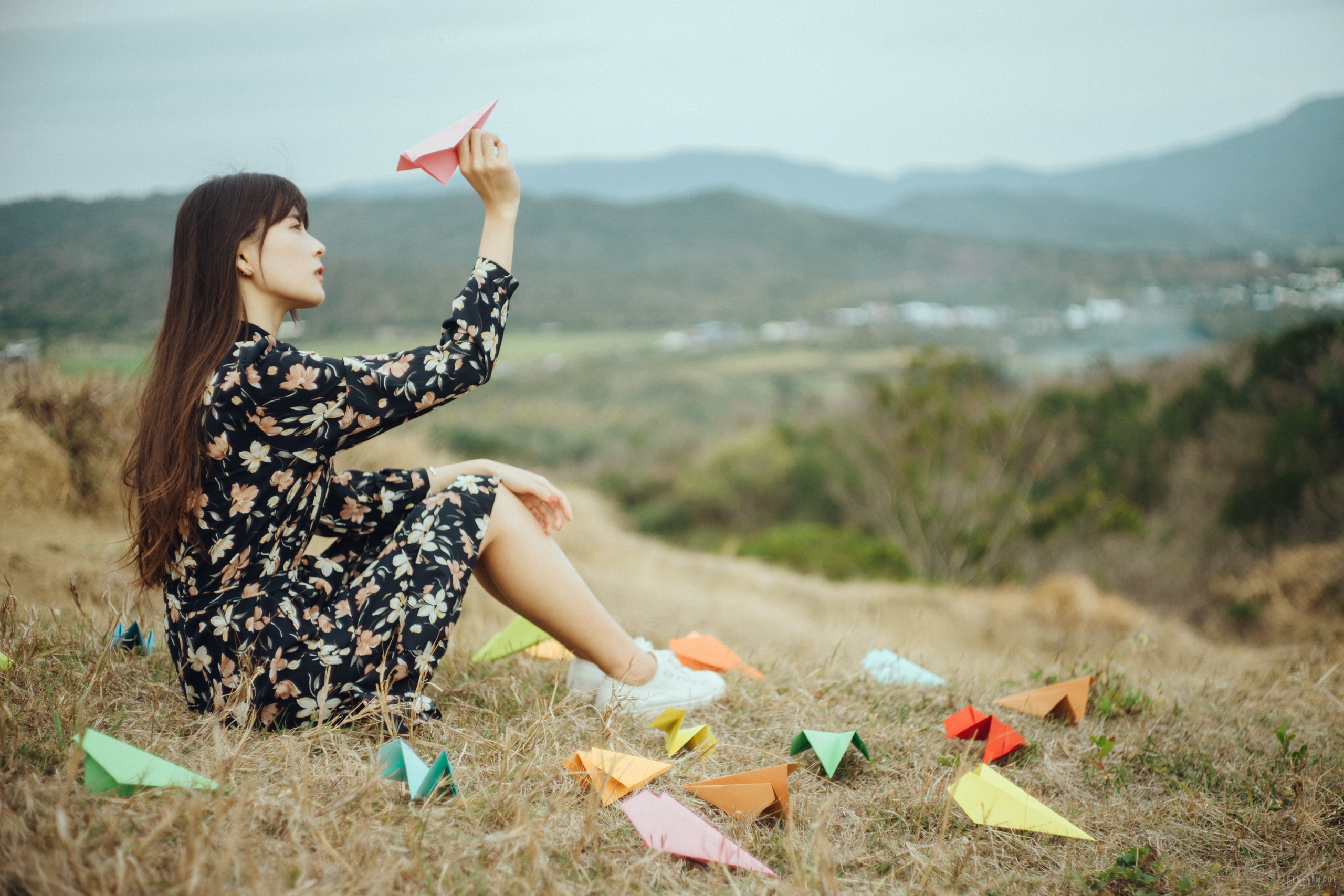 Asian Brunette Depth Of Field Dress Girl Model Mood Paper Plane Woman 2560x1707
