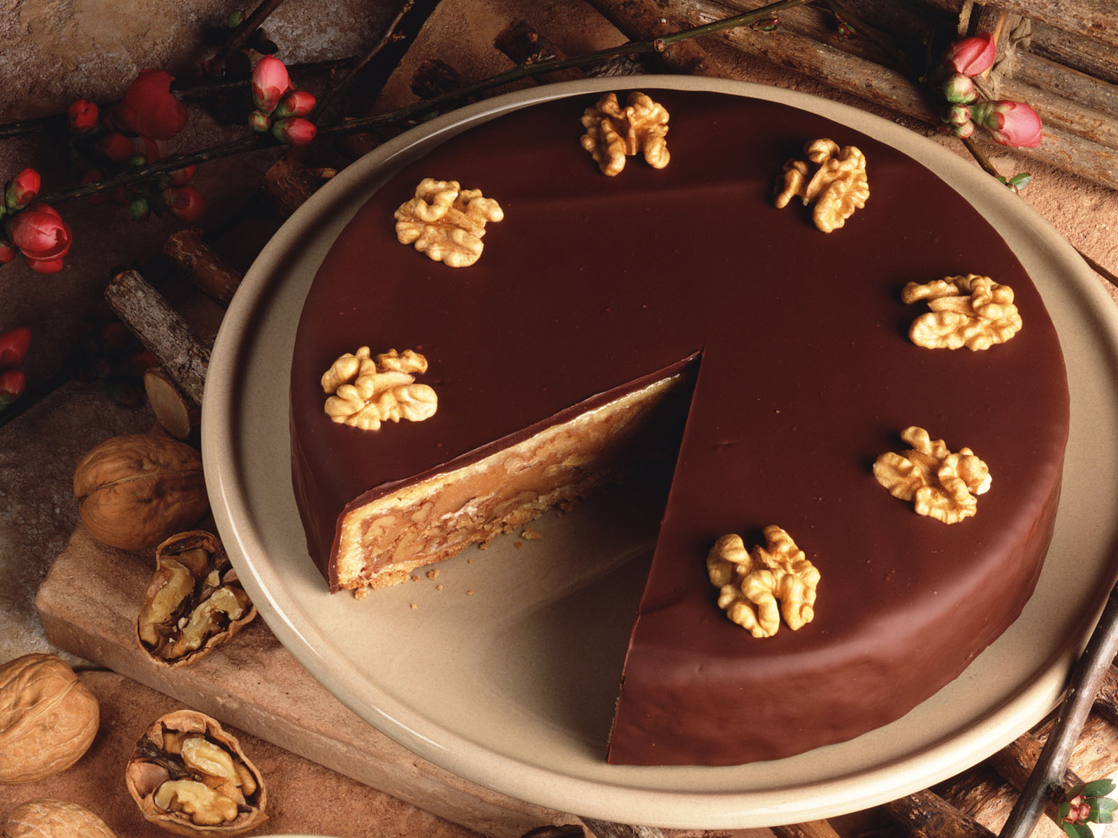 Cake Chocolate Walnut 1600x1200