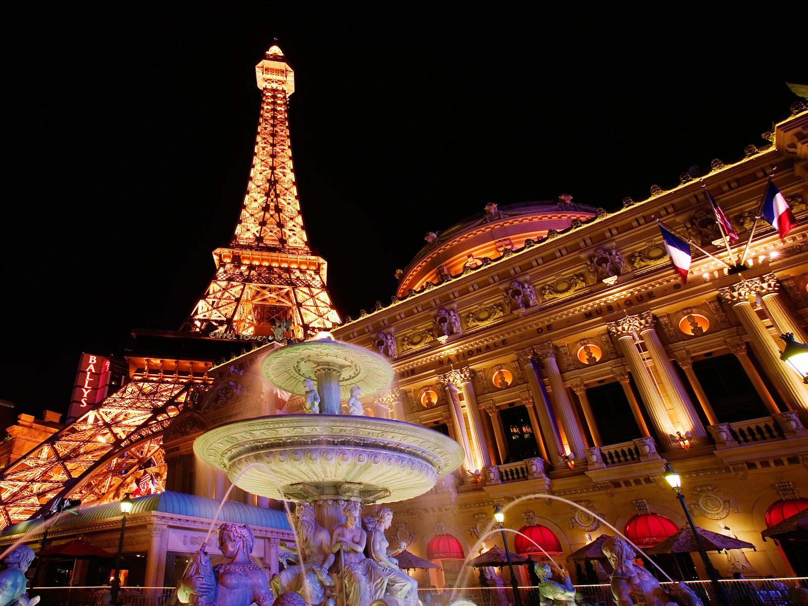 Eiffel Tower Las Vegas 1600x1200
