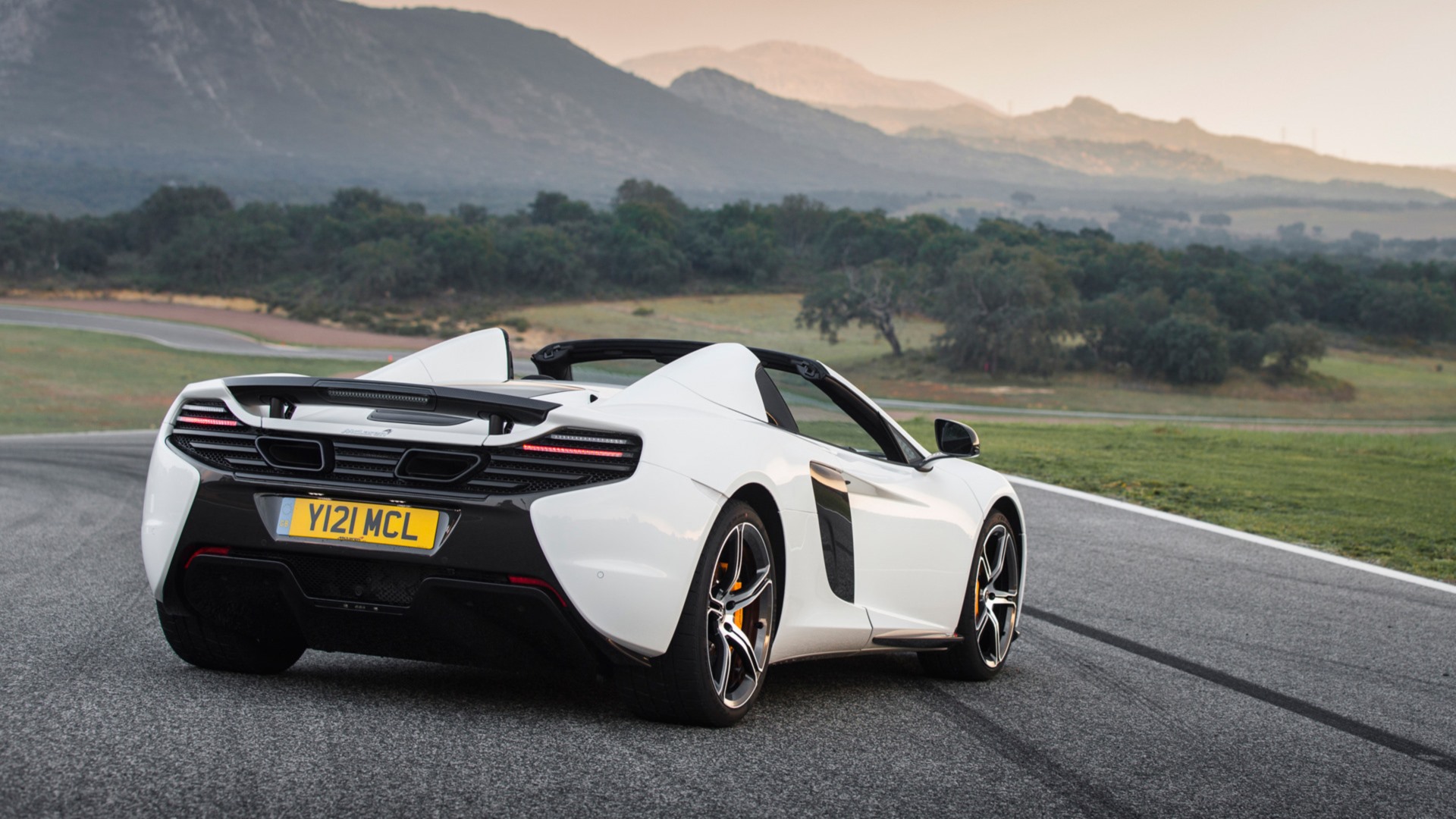 Car Mclaren Mclaren 650s Mclaren 650s Spider Supercar Vehicle White Car 1920x1080