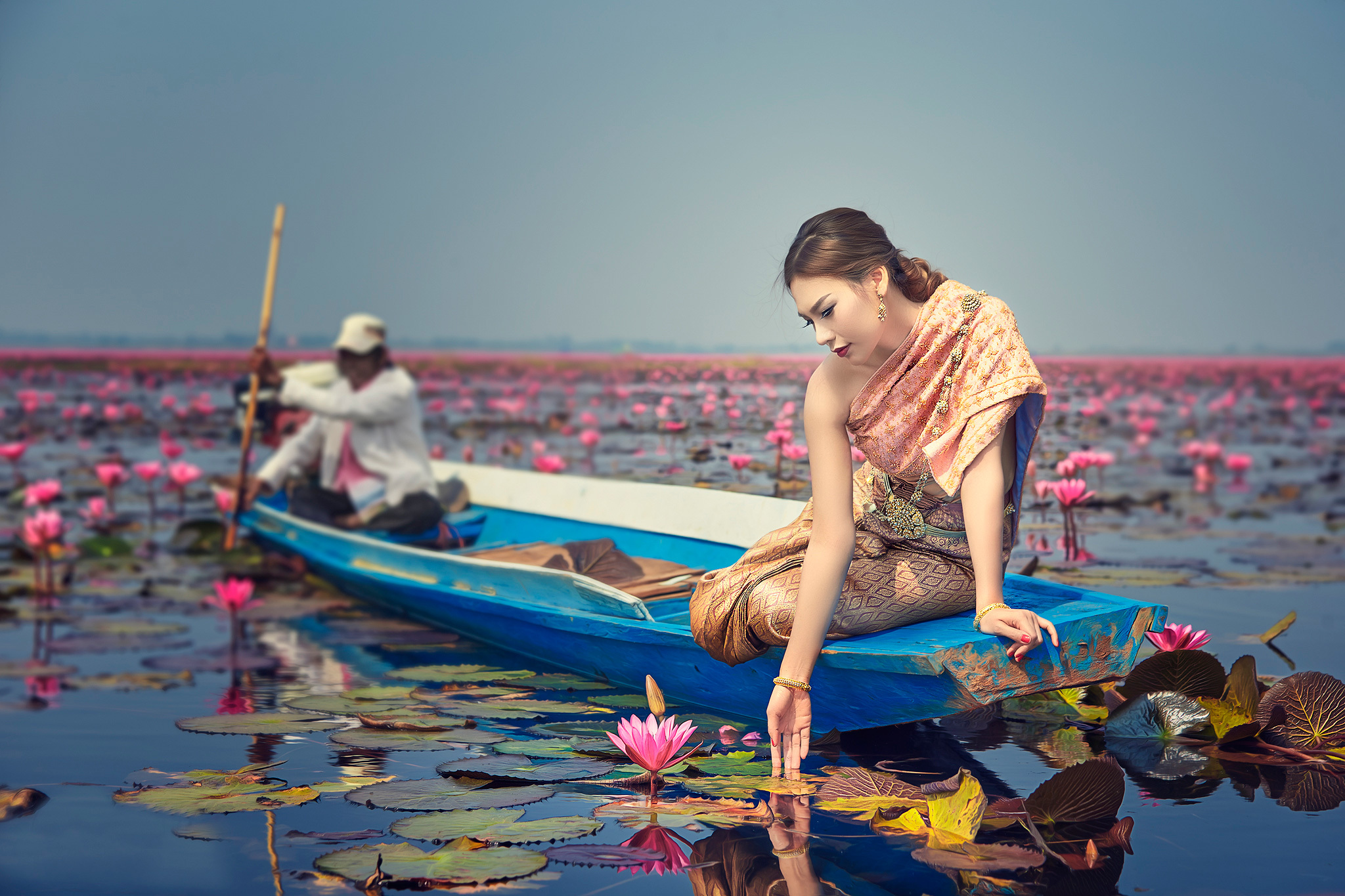 Boat Model National Dress Portrait Thai Thailand Water Lily 2048x1365