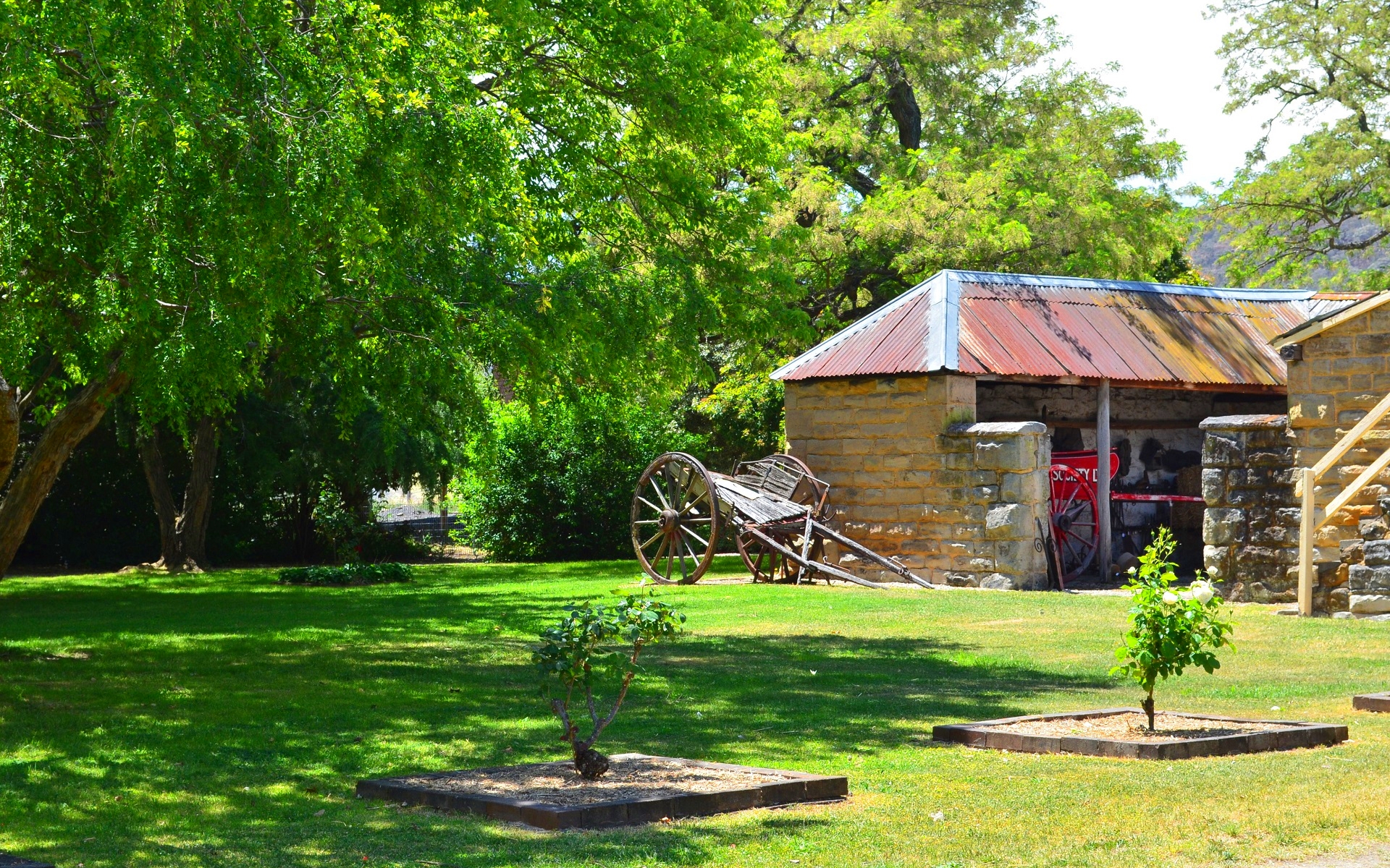 Australia Building Cart Lithgow Tree 1920x1200