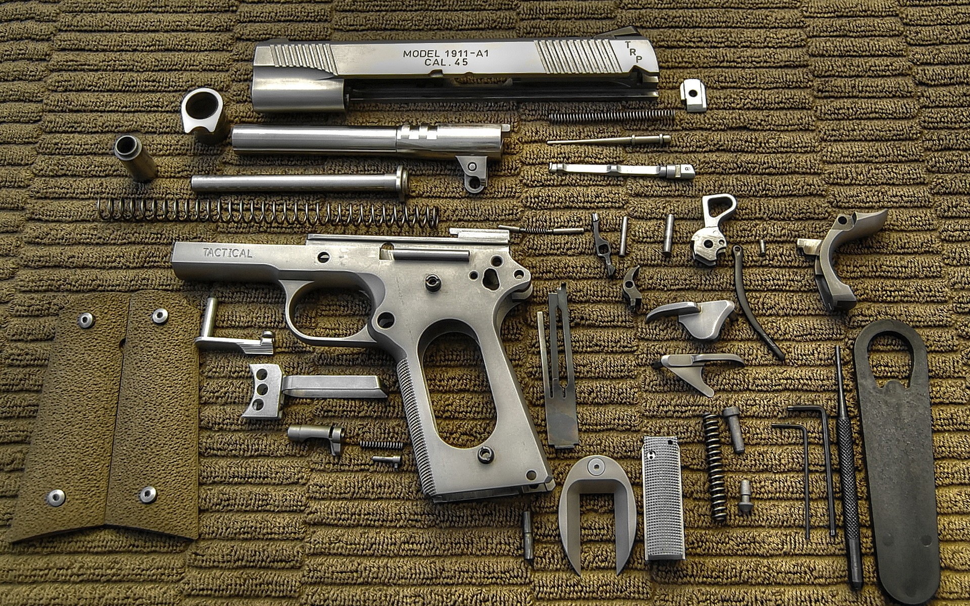 Weapons Colt 1911 1920x1200